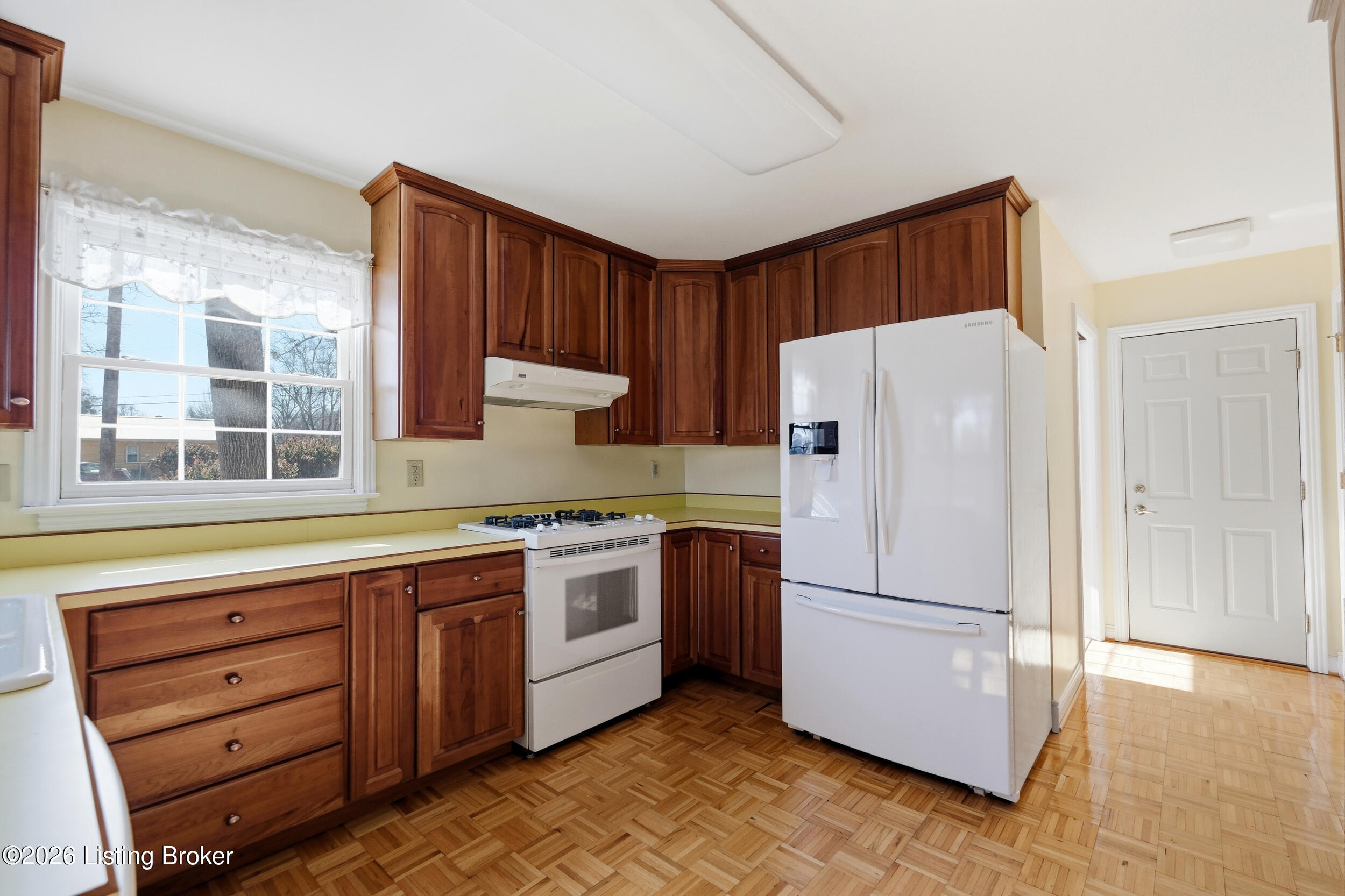 3074 University Rd Property Photo 14