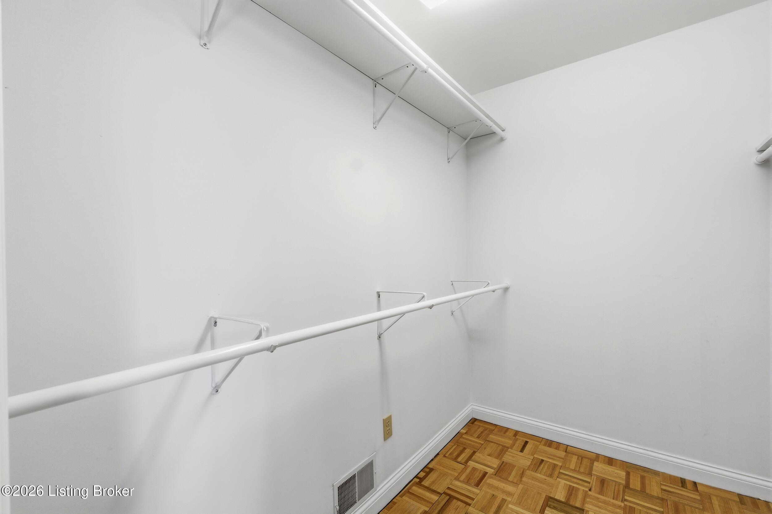 3074 University Rd Property Photo 25