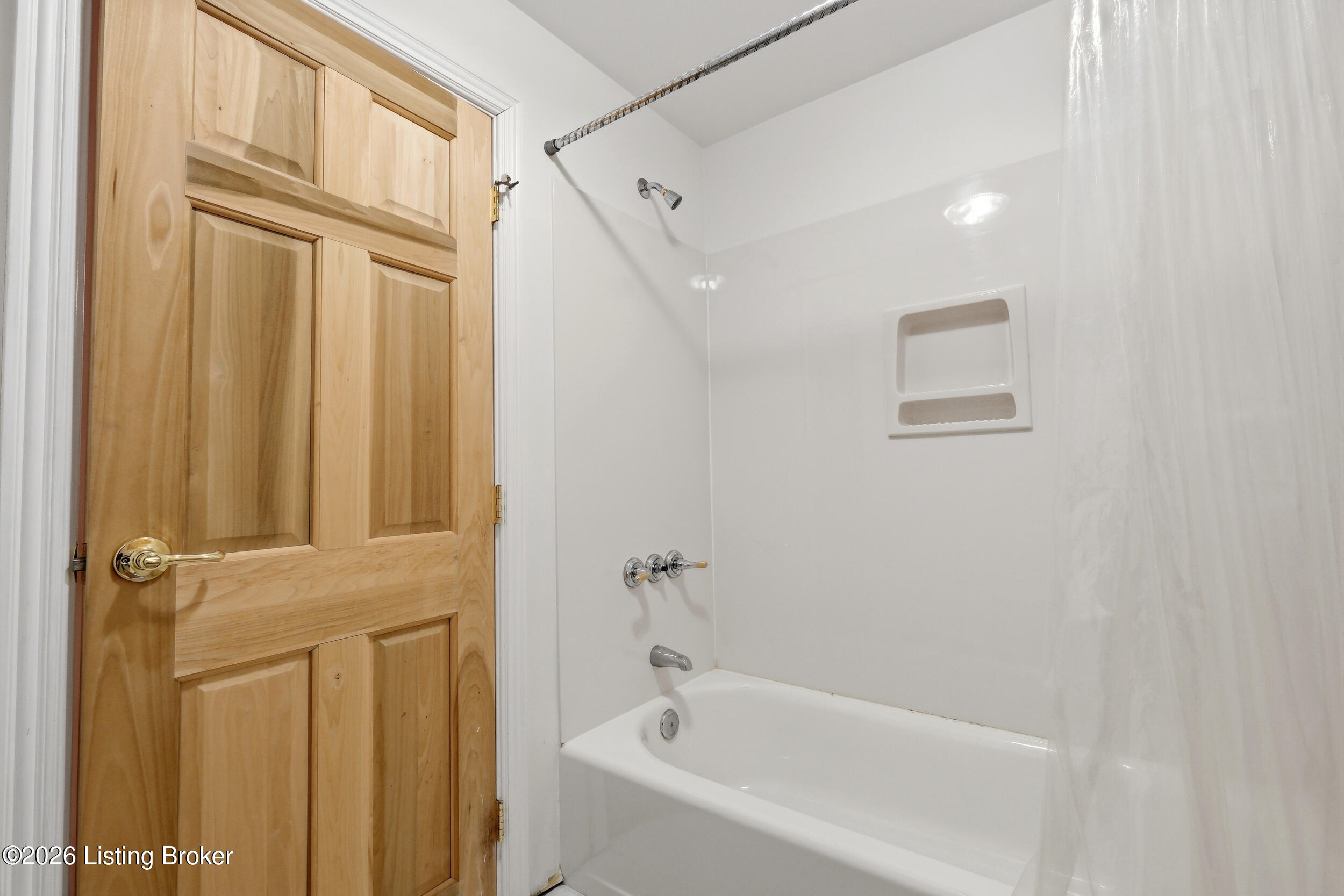3074 University Rd Property Photo 40