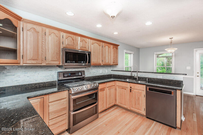 10305 Old Altar Ct Property Photo 4