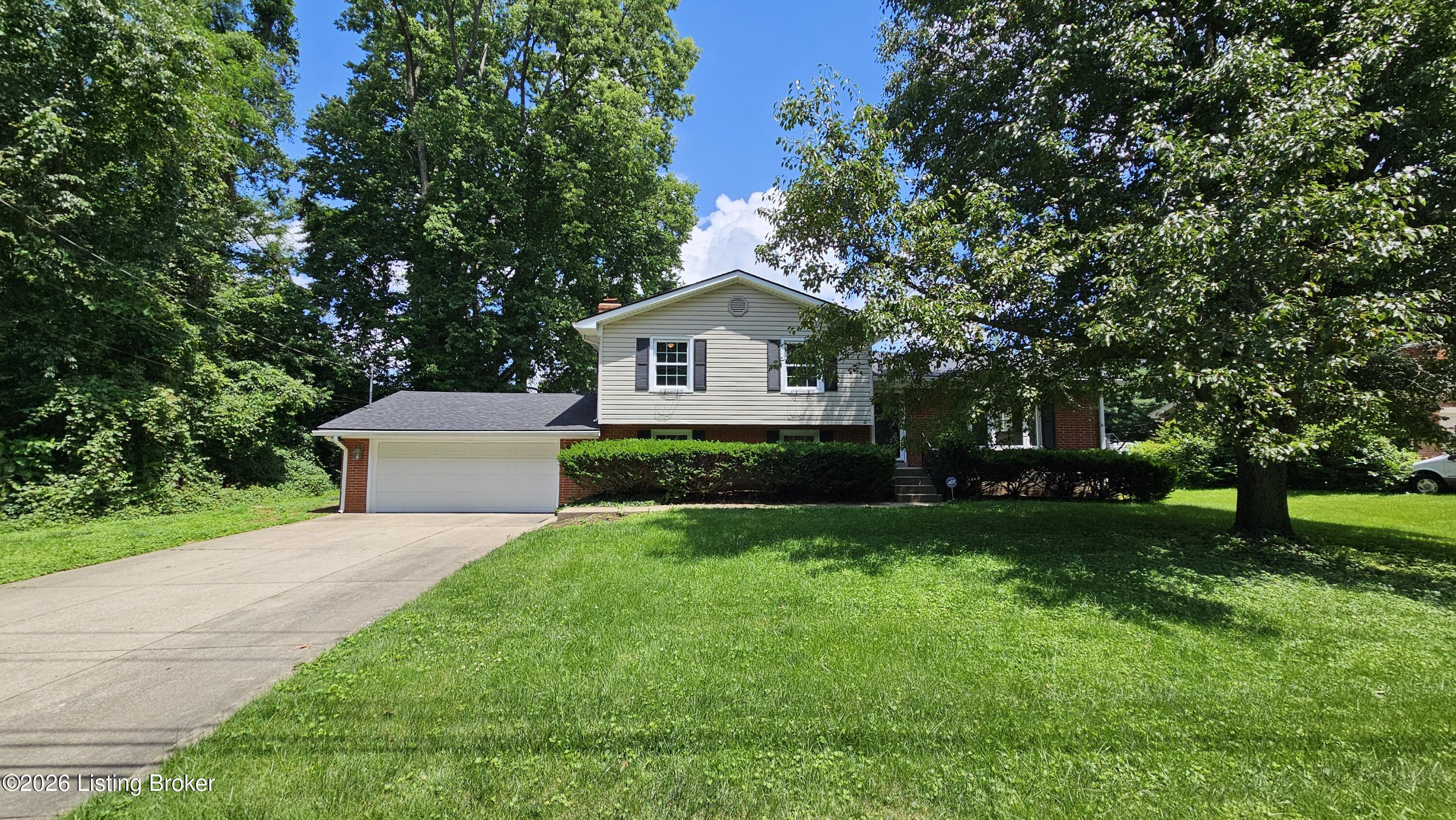 4117 Nachand Ln Property Photo 3