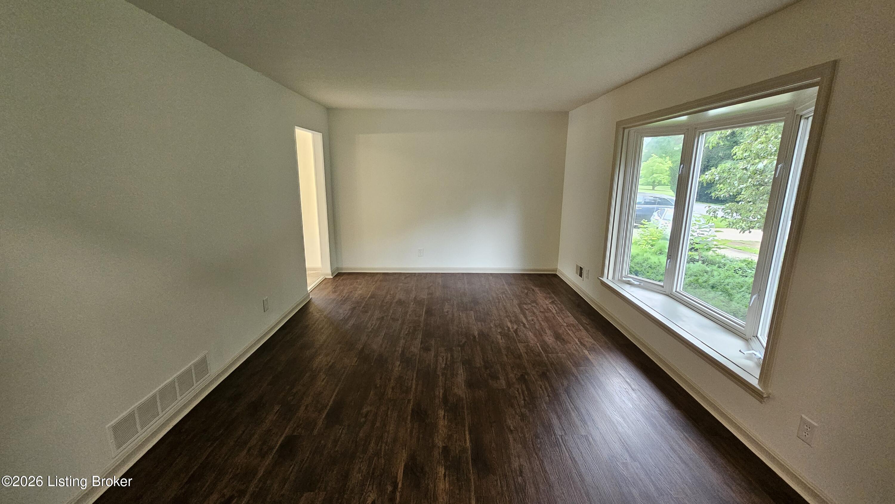 4117 Nachand Ln Property Photo 8