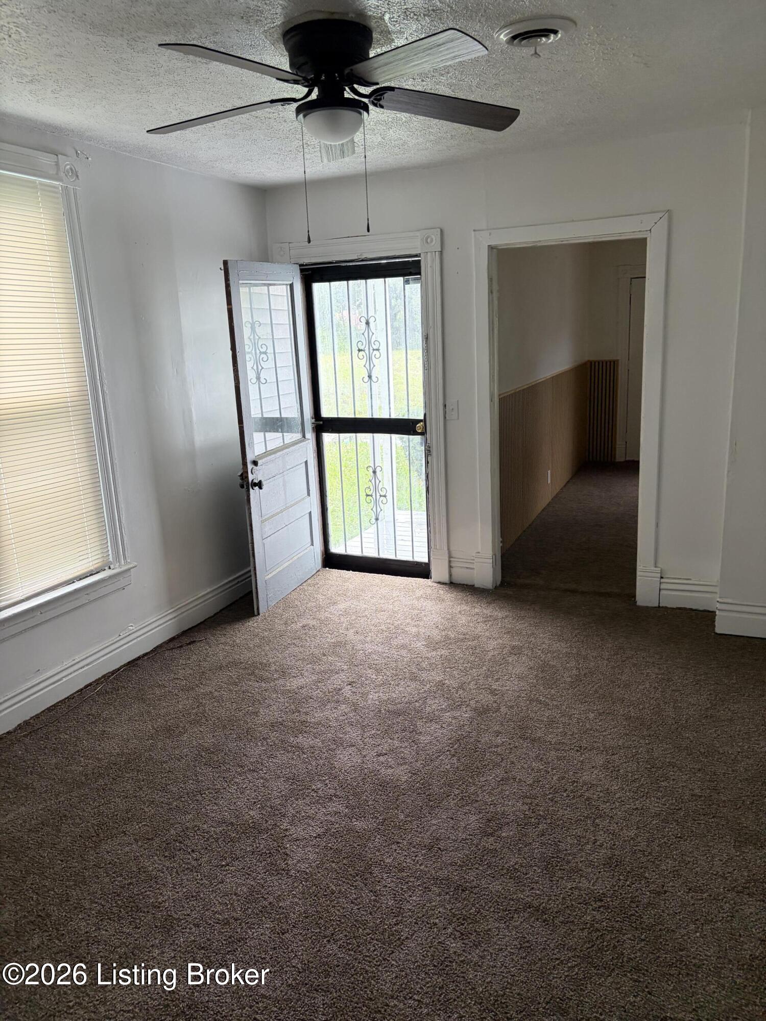 2017 Woodland Ave Property Photo 3