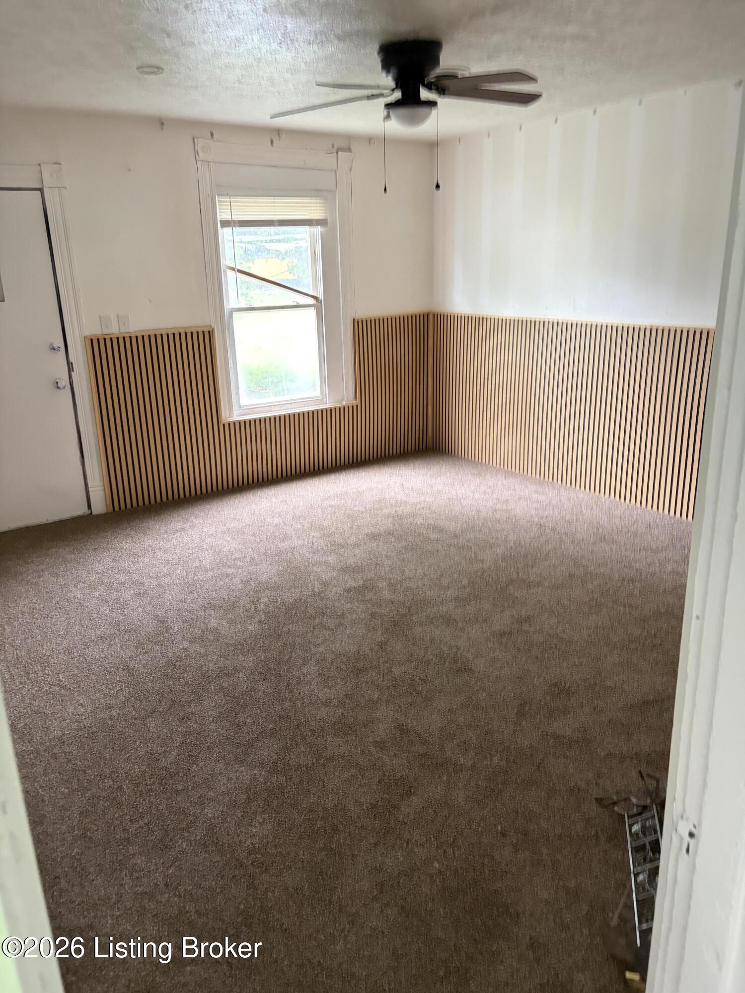 2017 Woodland Ave Property Photo 4