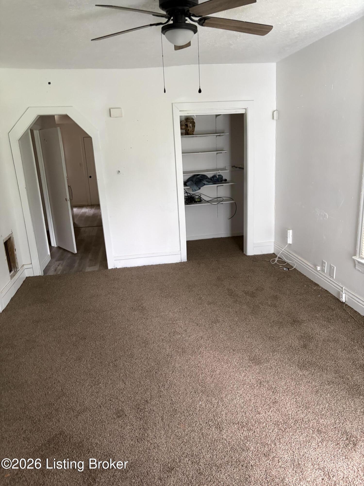 2017 Woodland Ave Property Photo 5
