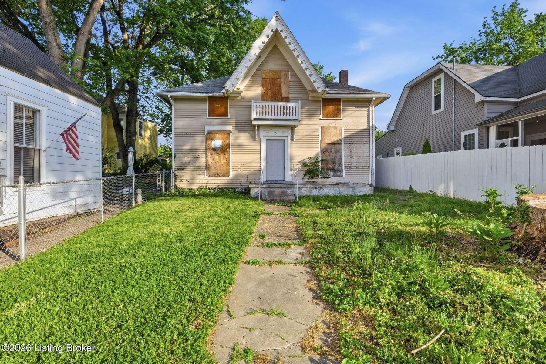 1613 Dewey St Property Photo 1