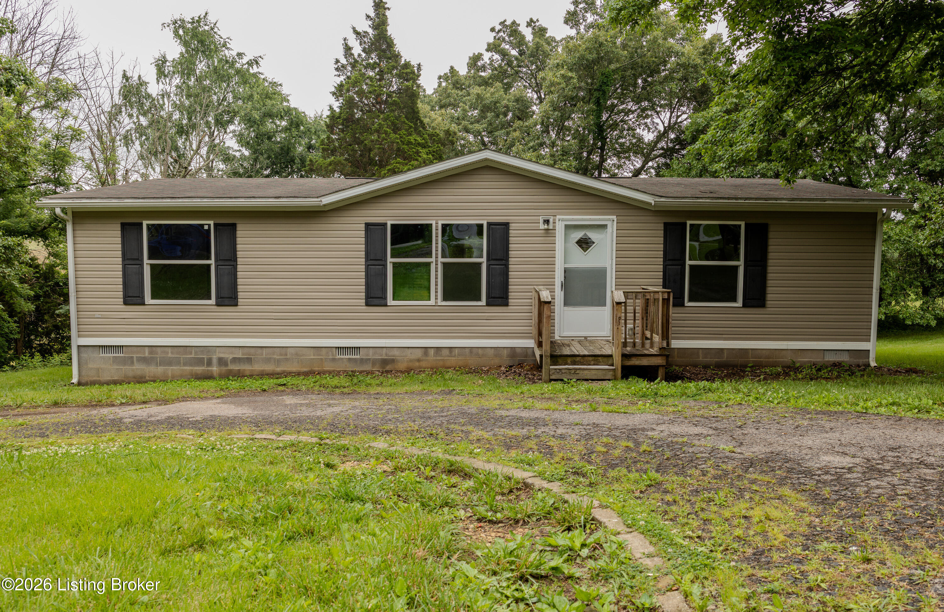 115 Gaylene Ave Property Photo 1