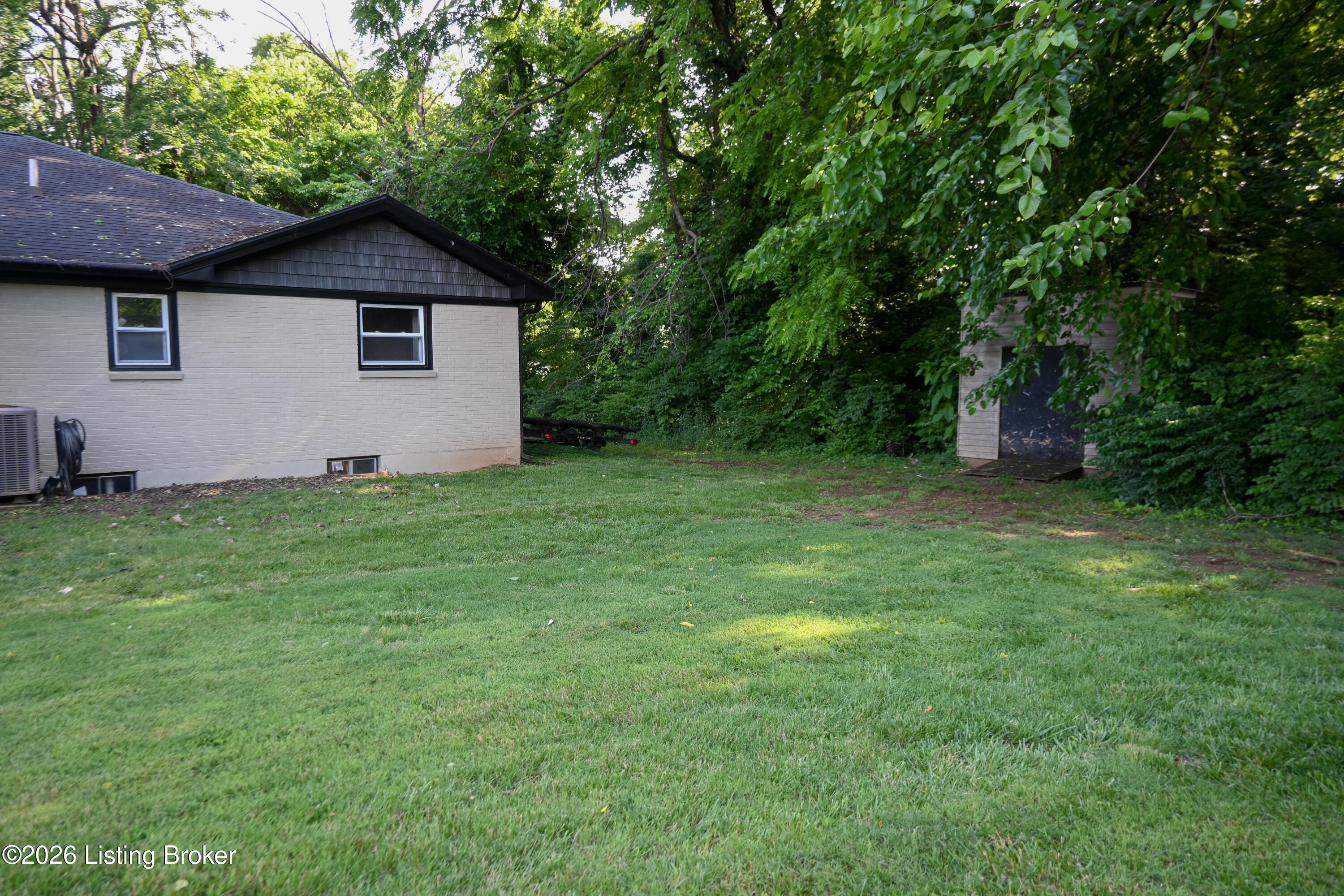 102 Madison Ave Property Photo 10