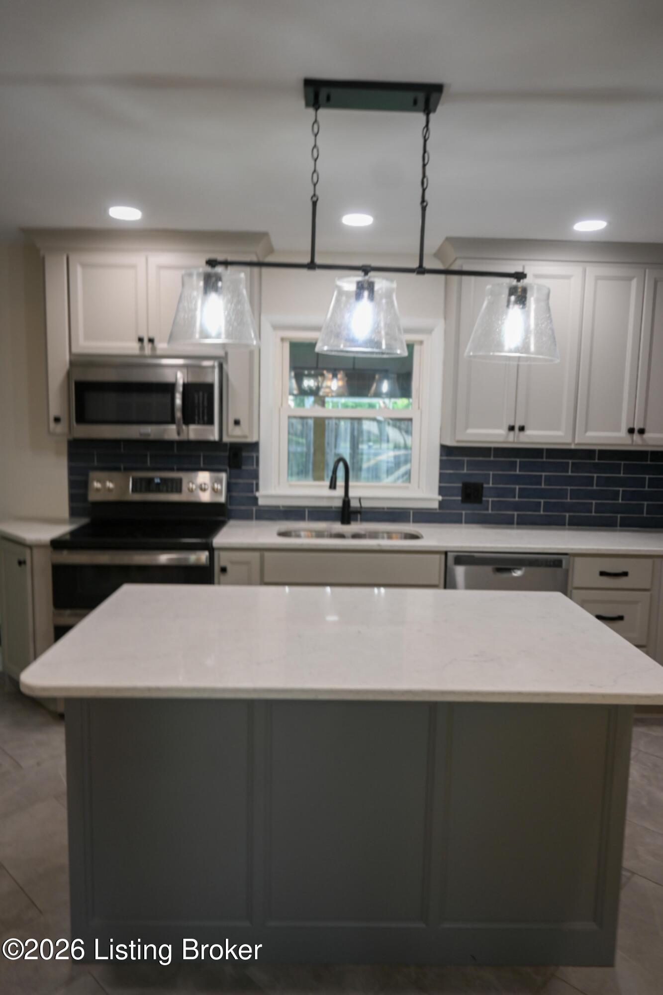 102 Madison Ave Property Photo 18