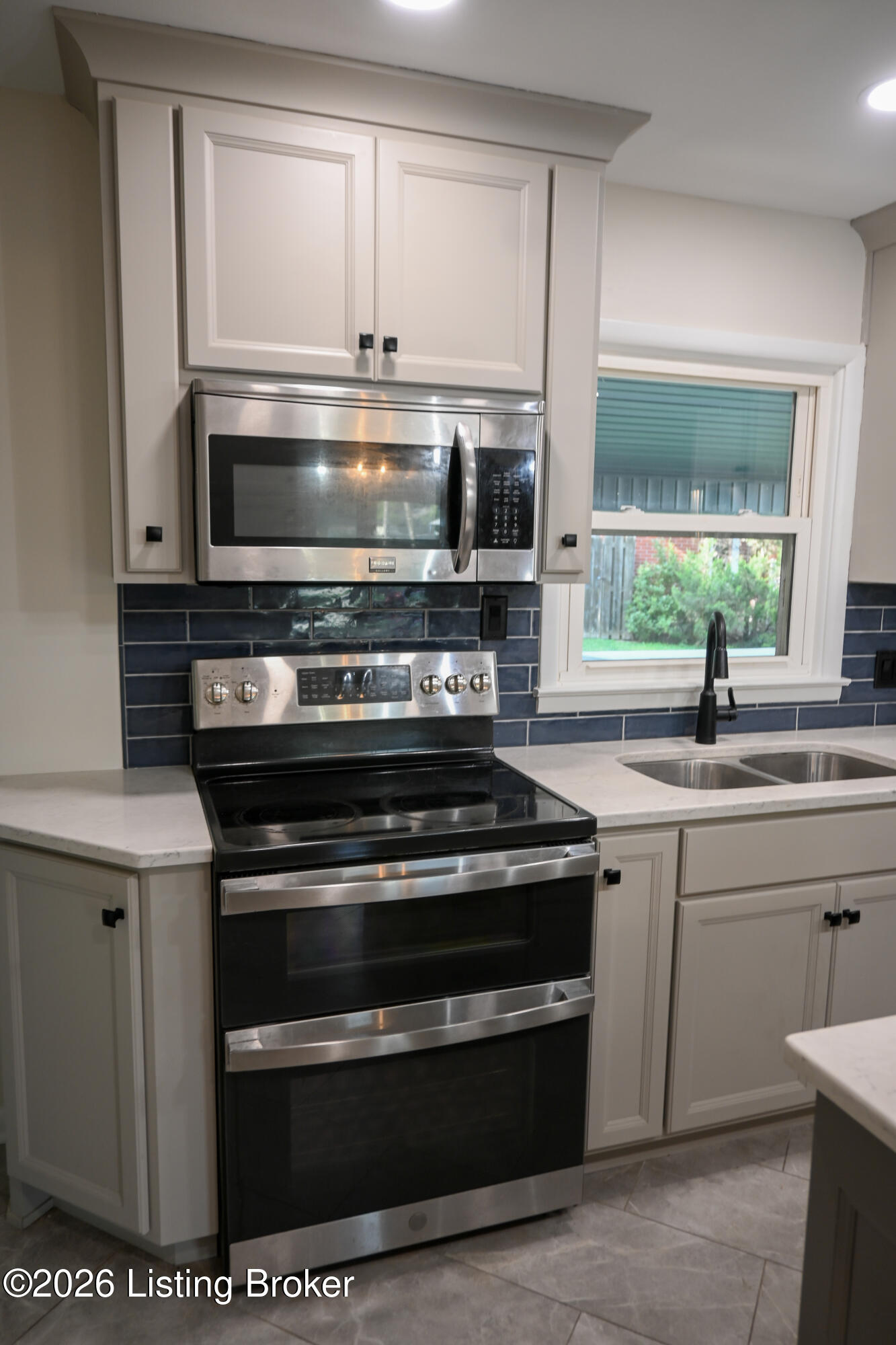 102 Madison Ave Property Photo 23