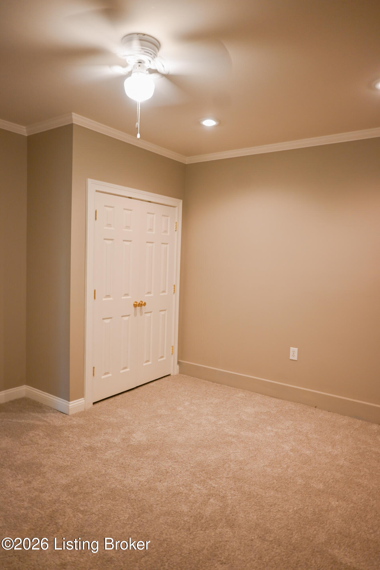 102 Madison Ave Property Photo 44