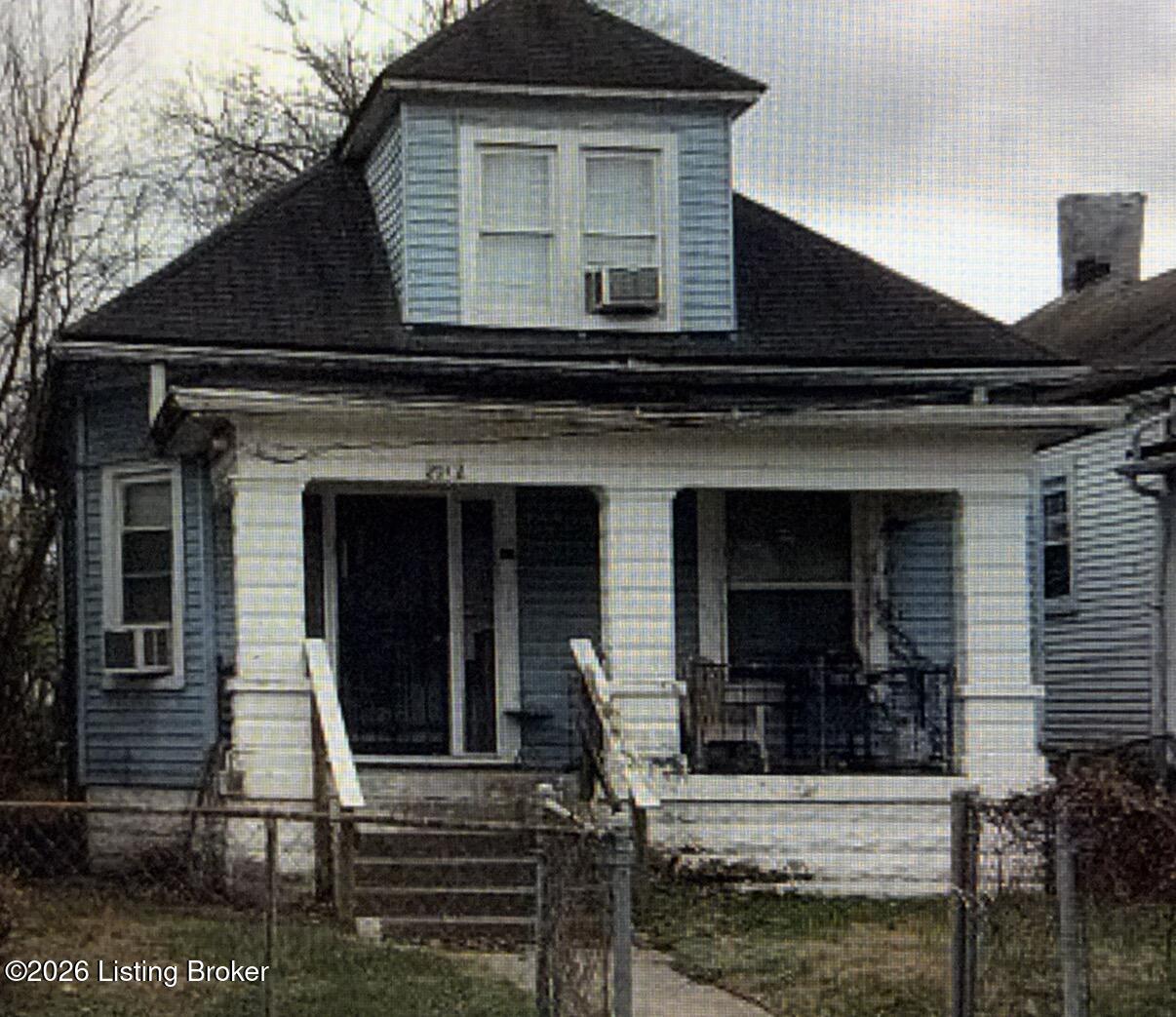 2112 W Kentucky St Property Photo 1