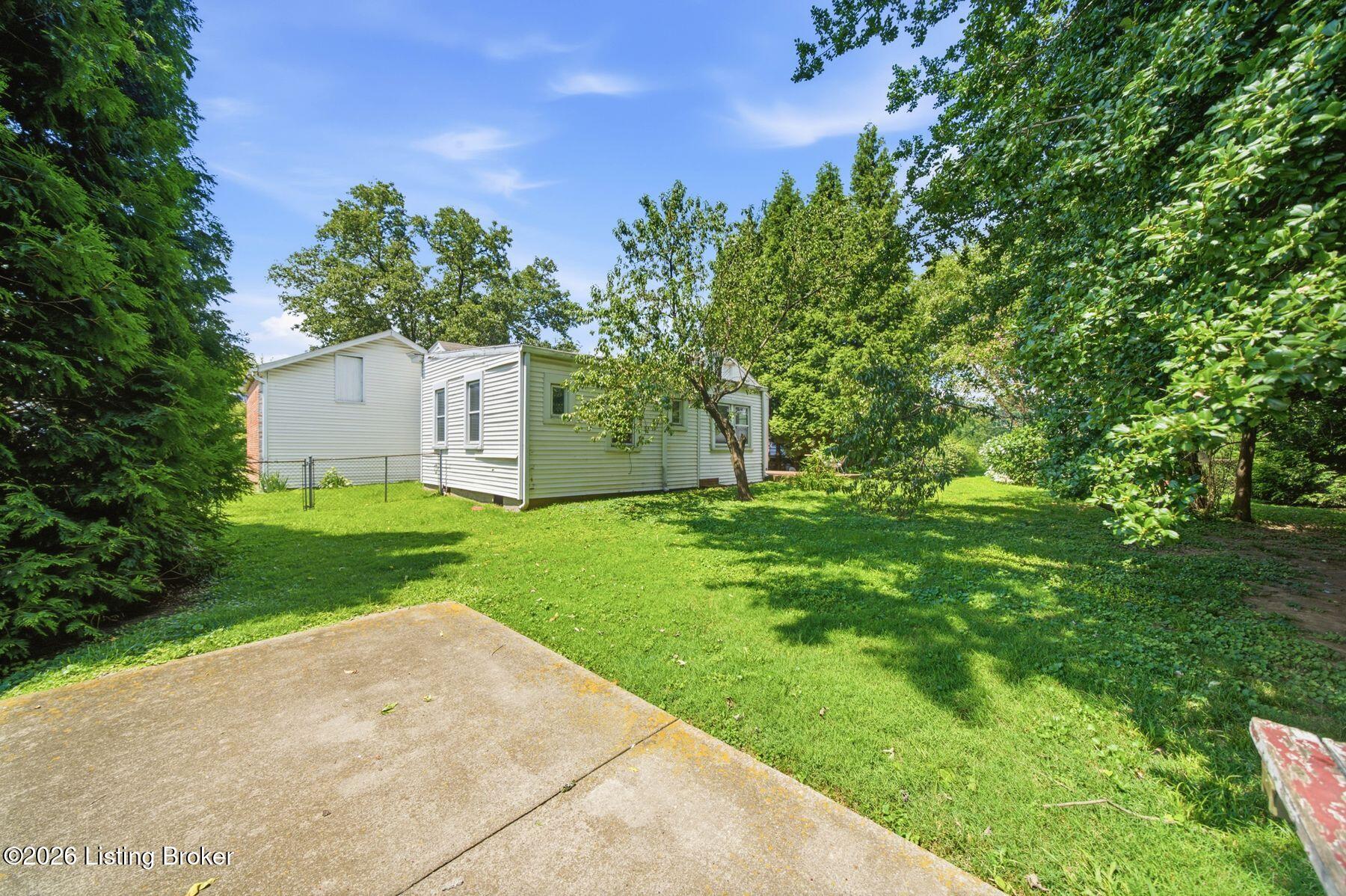 3031-3033 Wirth Ave Property Photo 56