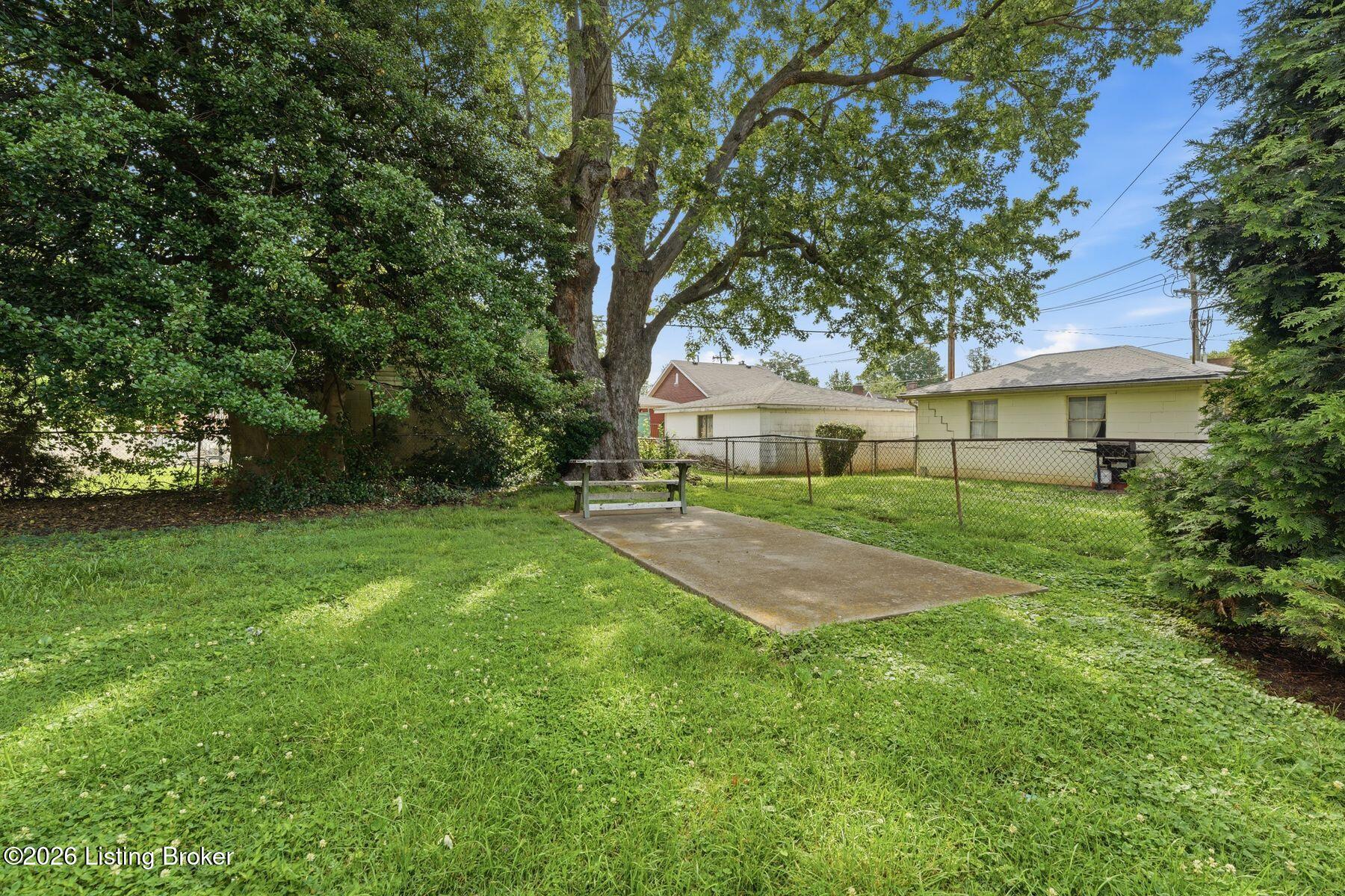 3031-3033 Wirth Ave Property Photo 58