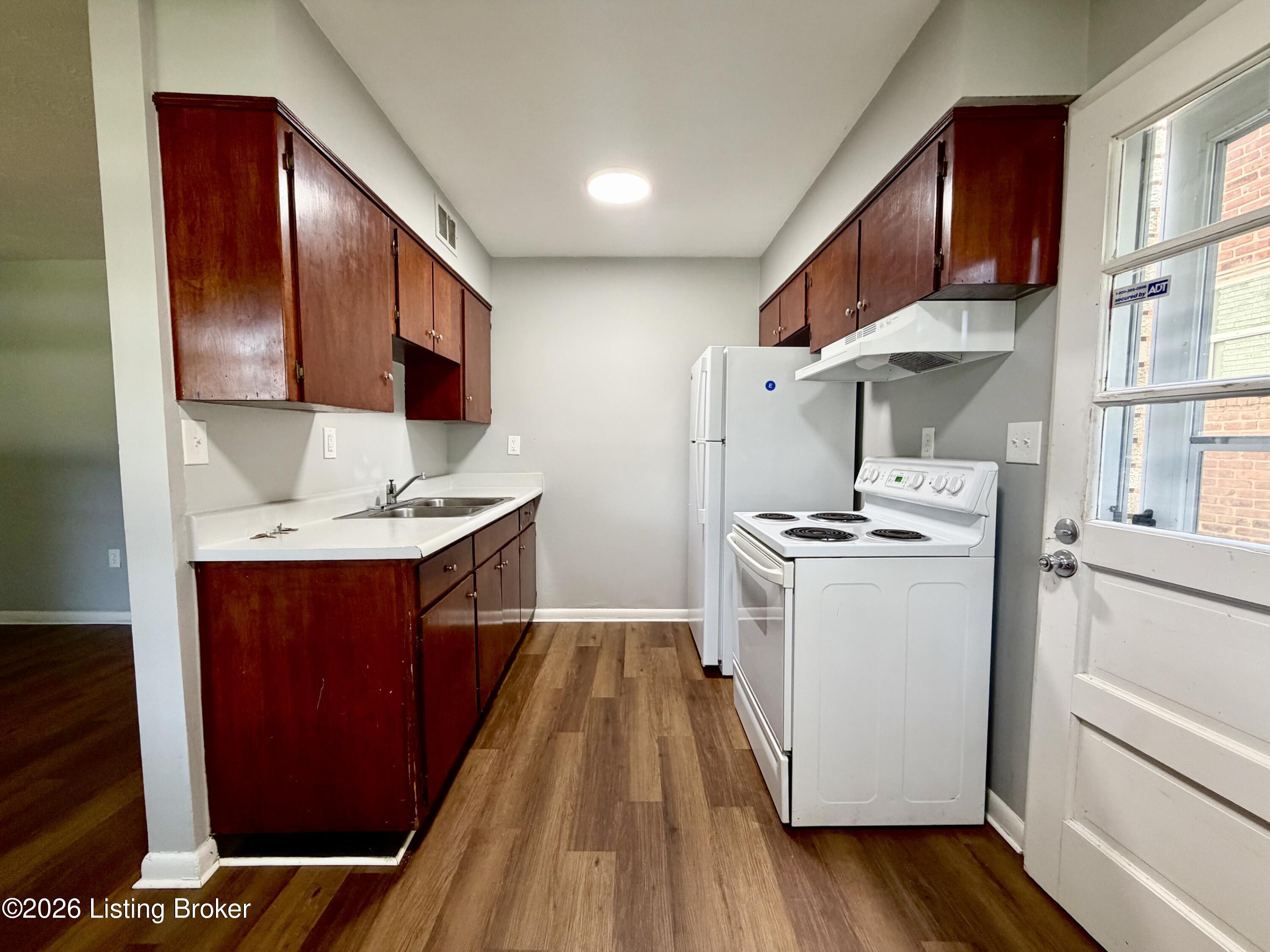 1709 Valley Forge Way 2 Property Photo 3