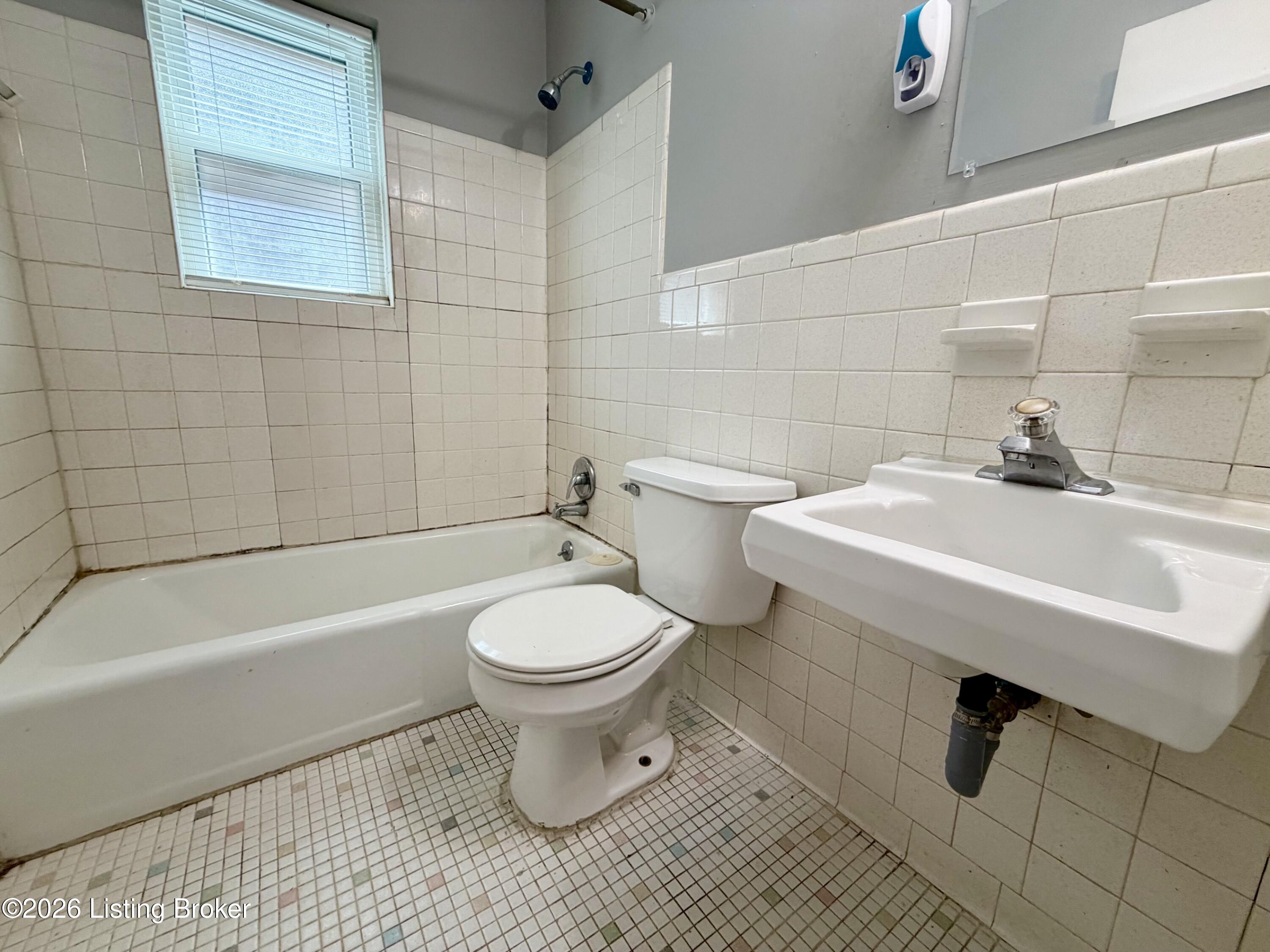 1709 Valley Forge Way 2 Property Photo 6
