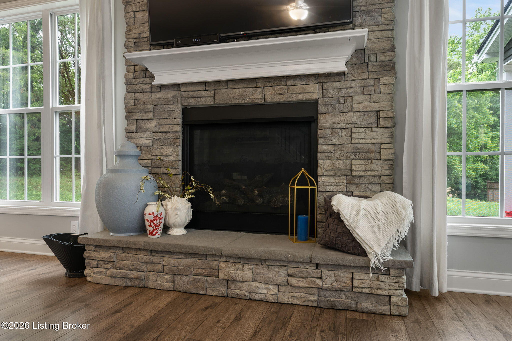 18683 Mila Marie Dr Property Photo 12