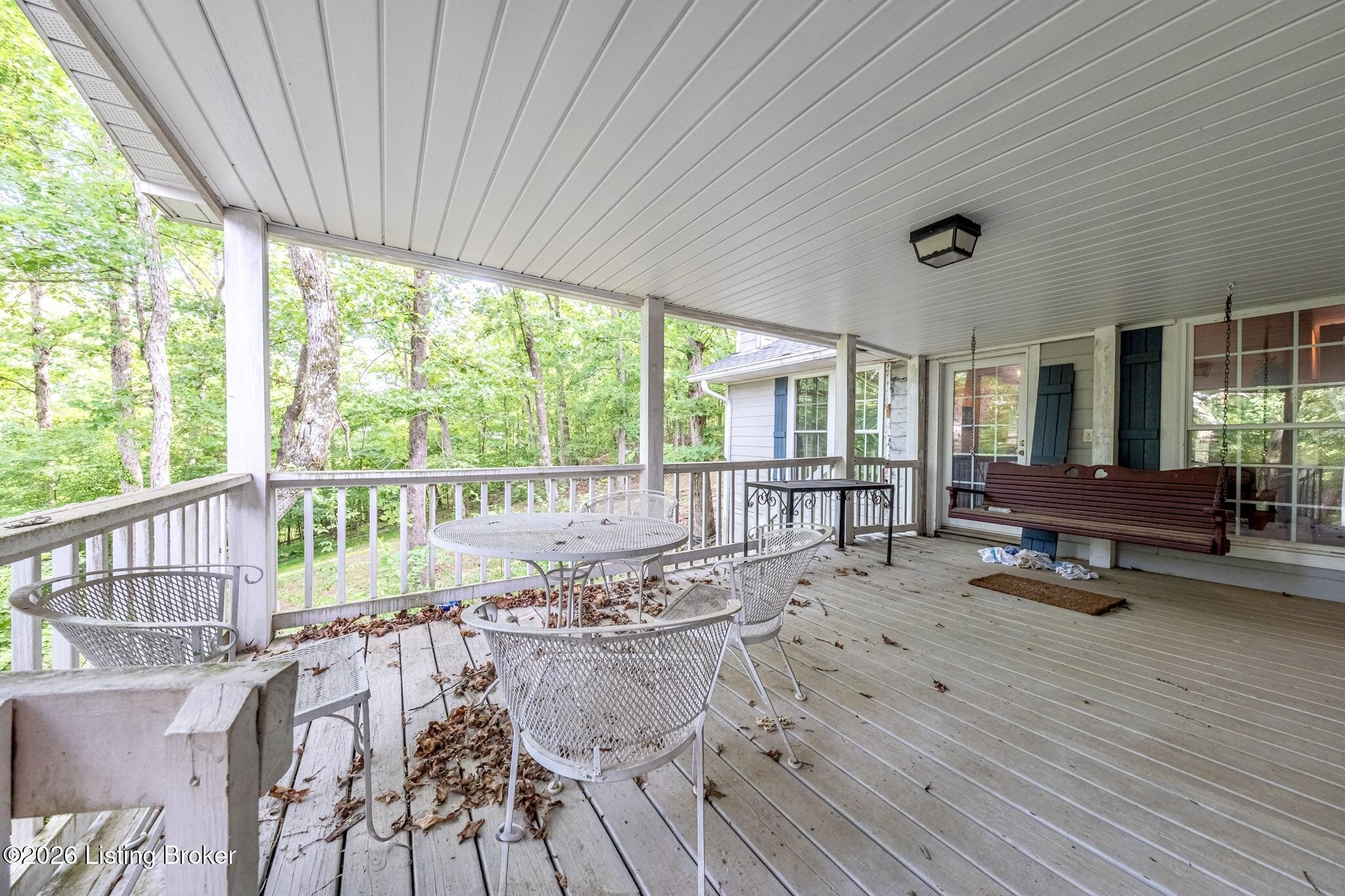877 Twin Cove Rd Property Photo 33