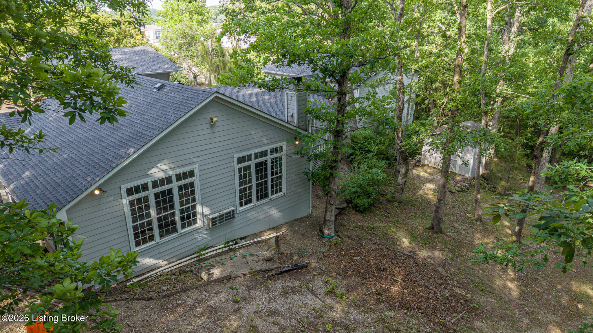877 Twin Cove Rd Property Photo 35