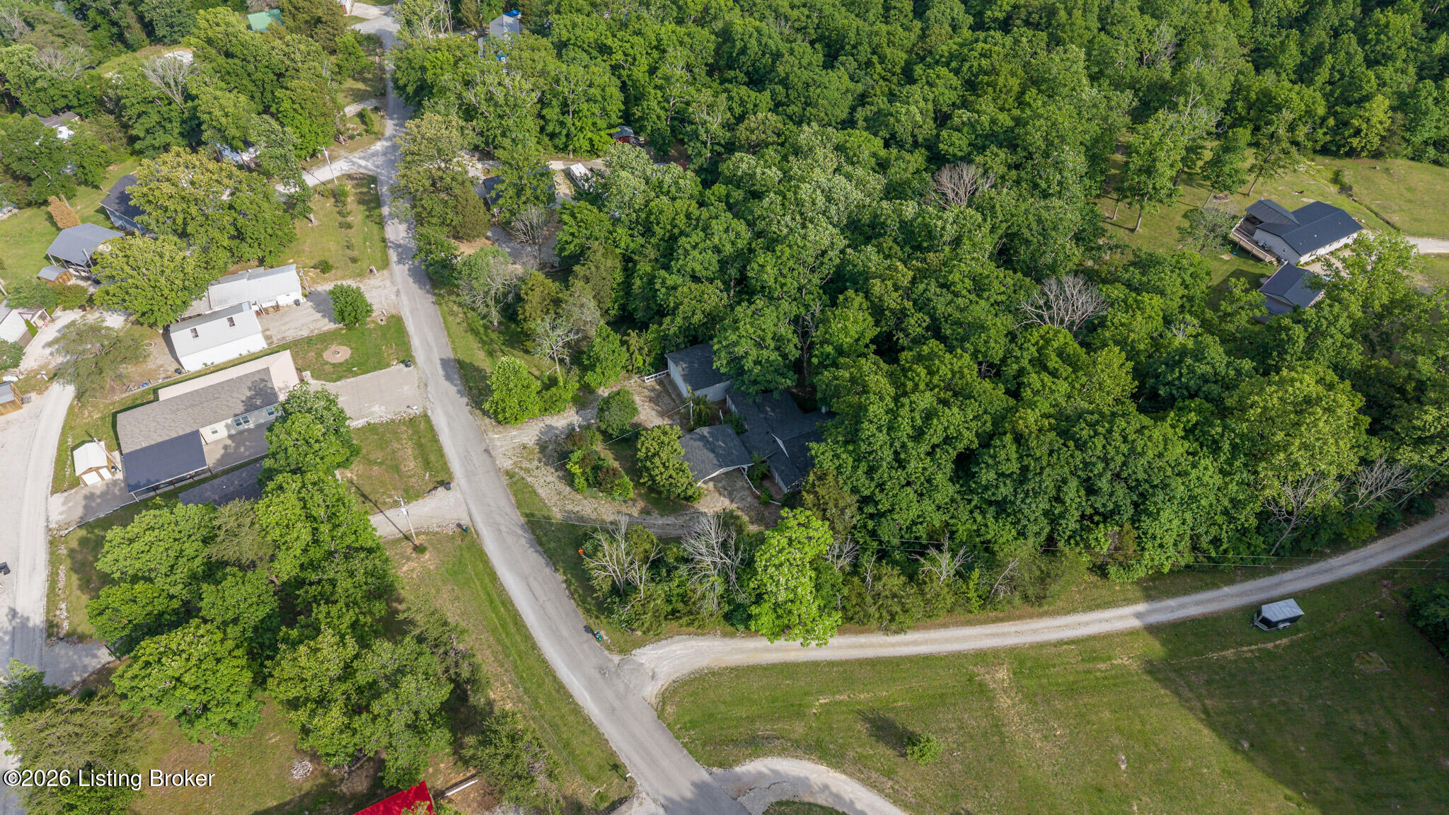877 Twin Cove Rd Property Photo 53