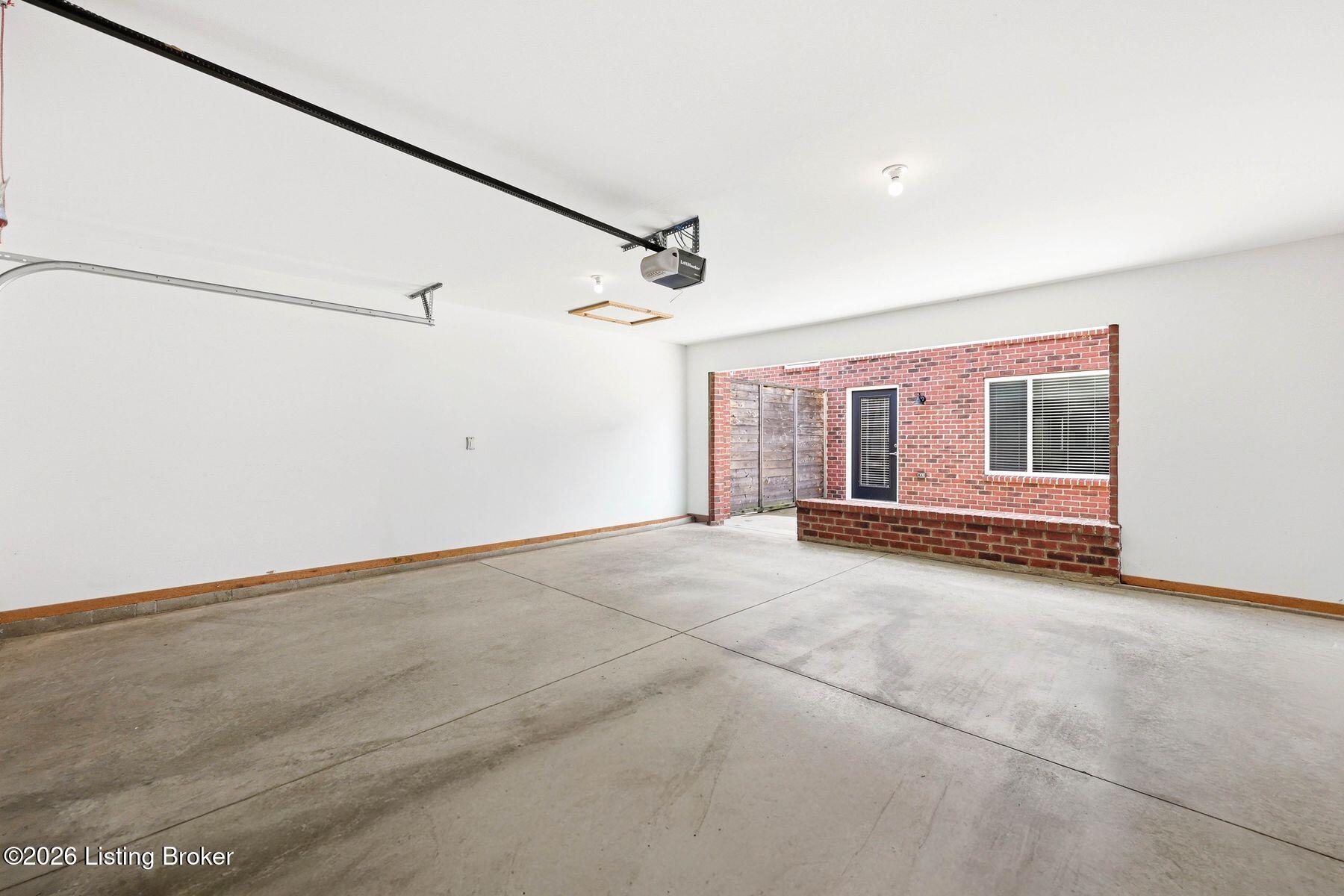 10906 Cole Thompson Ln Property Photo 28