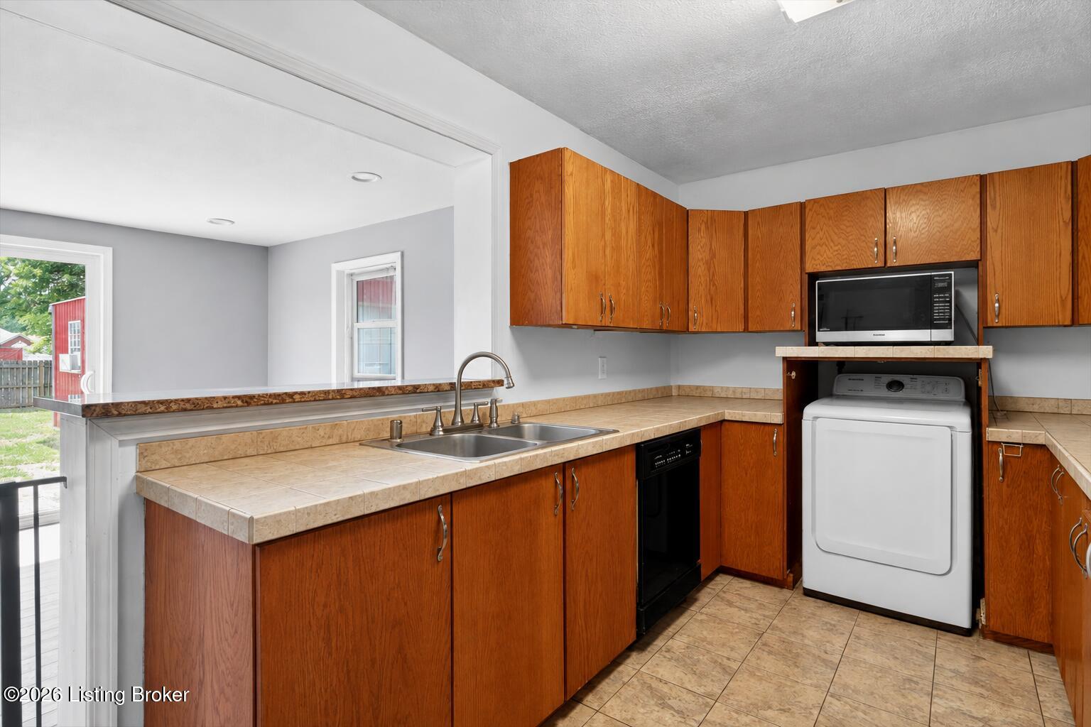 5412 Fruitwood Dr Property Photo 5