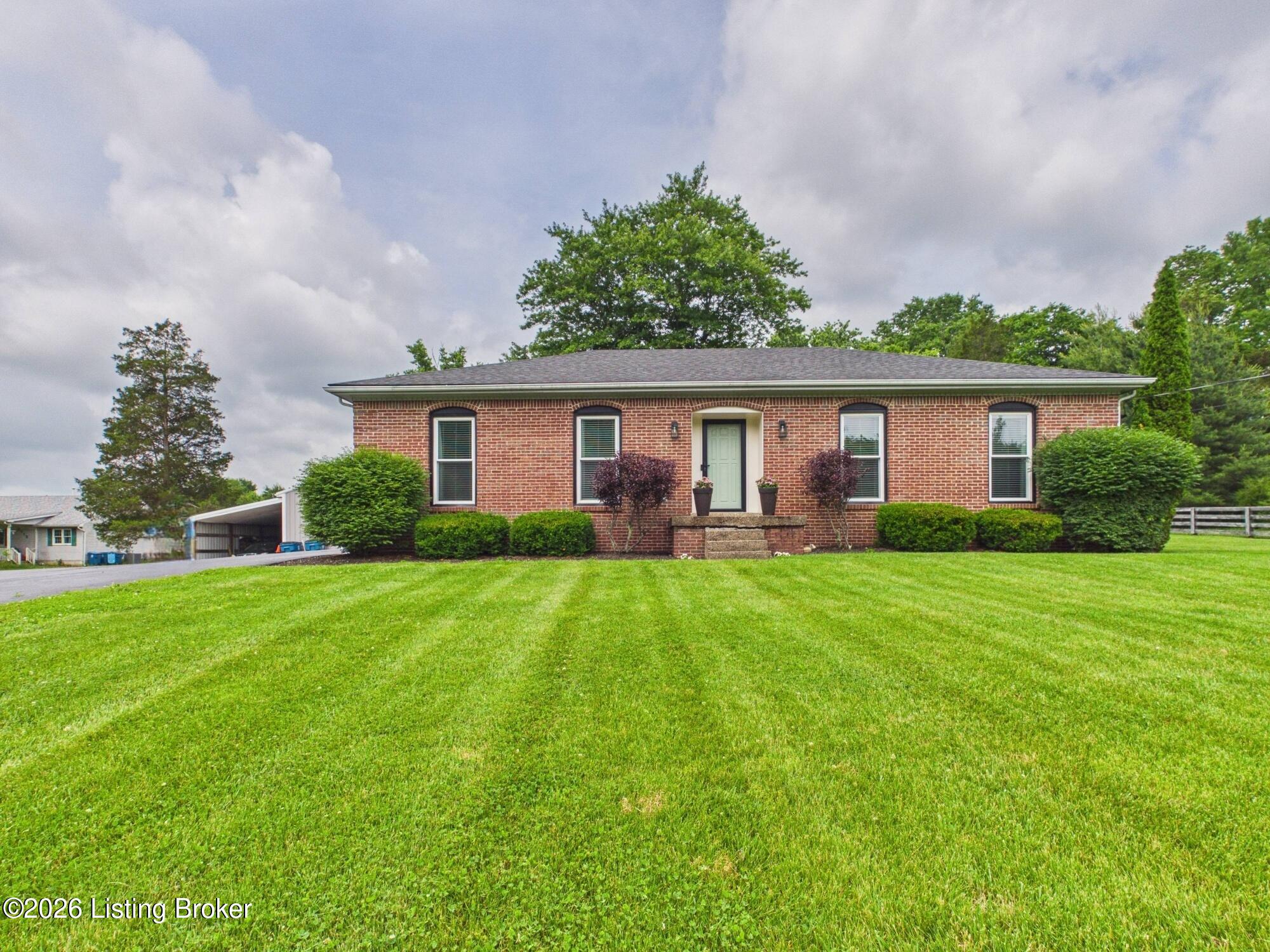 2115 Fox Trail Dr Property Photo 1