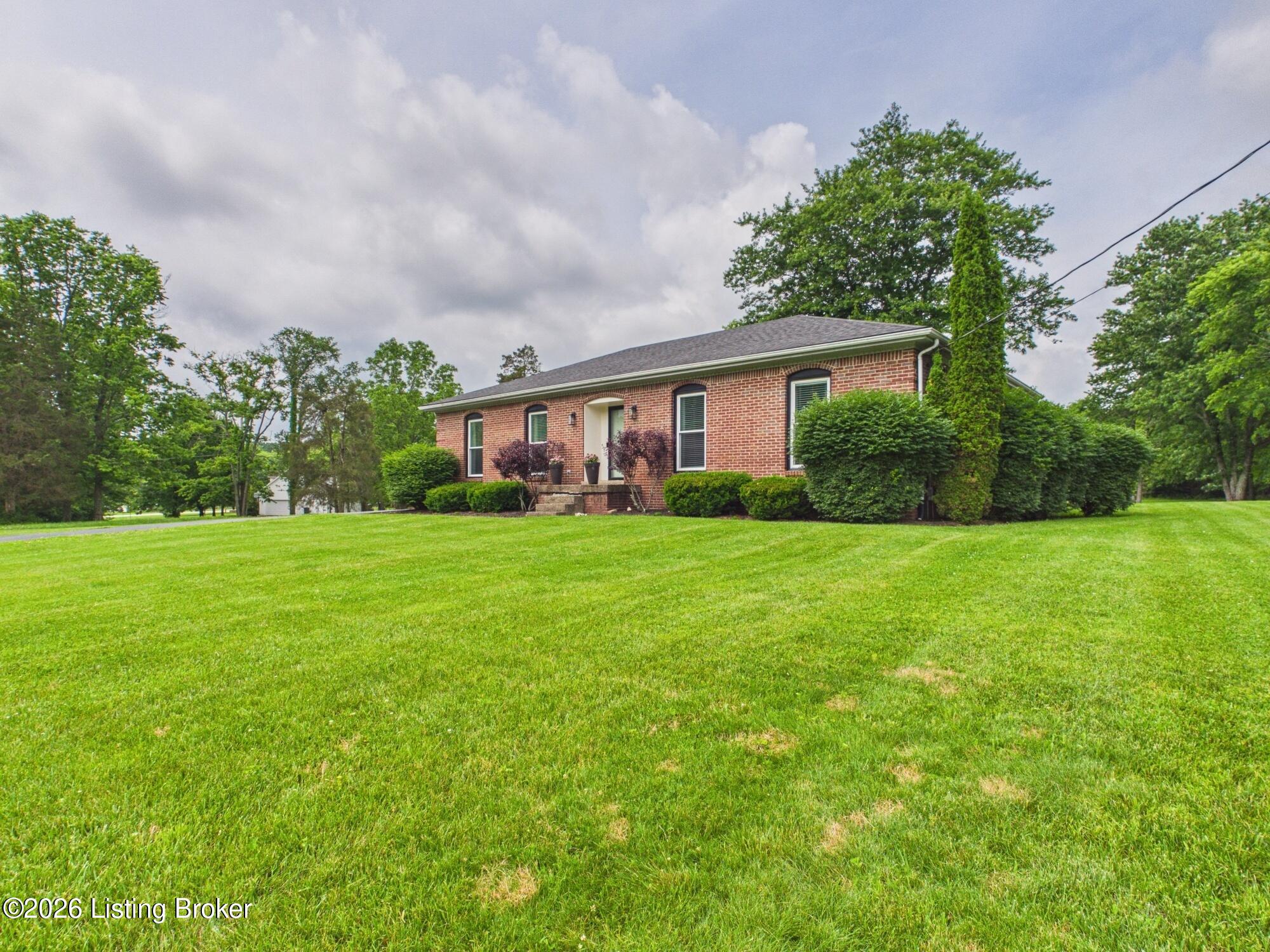 2115 Fox Trail Dr Property Photo 40