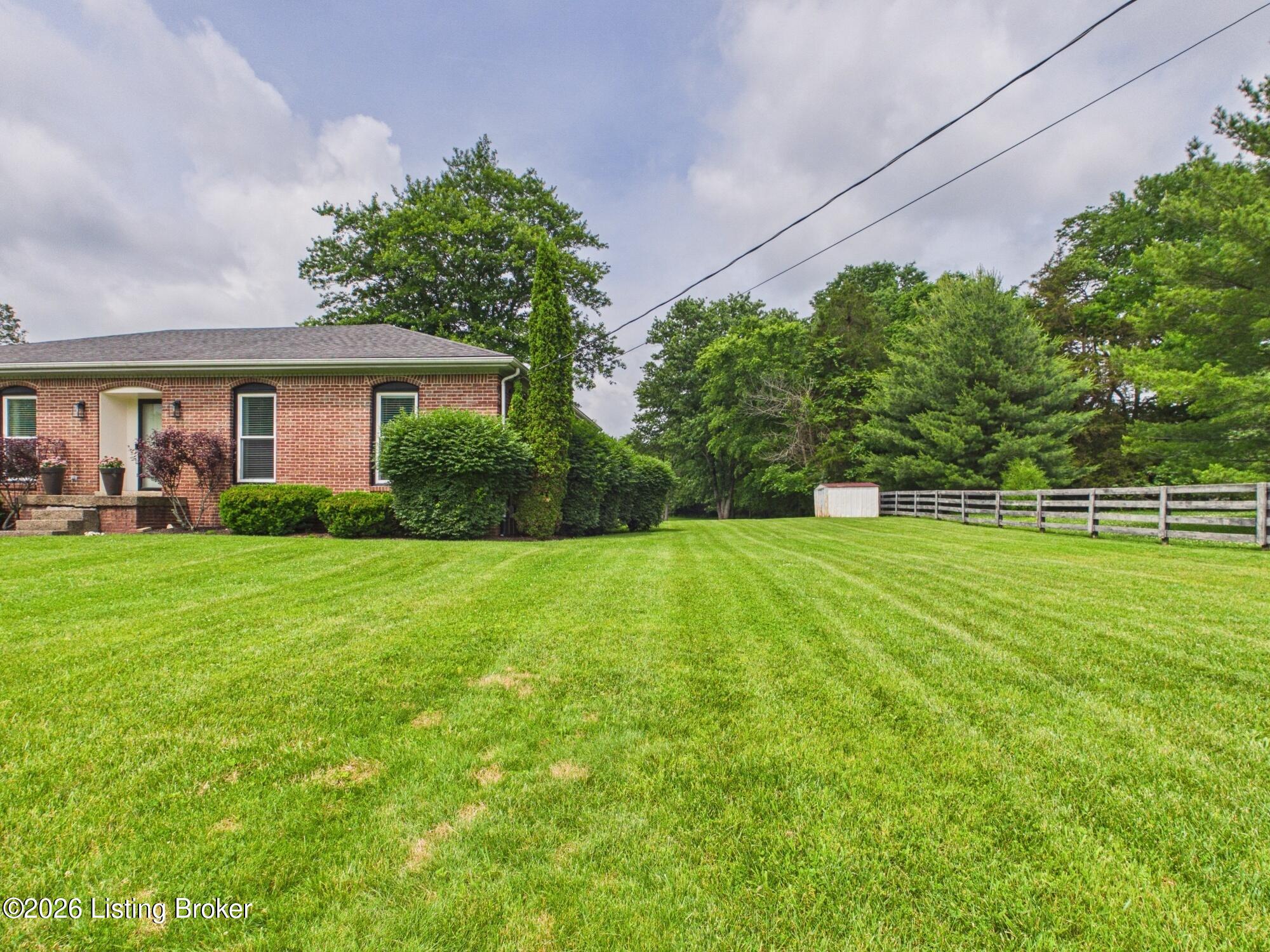 2115 Fox Trail Dr Property Photo 41