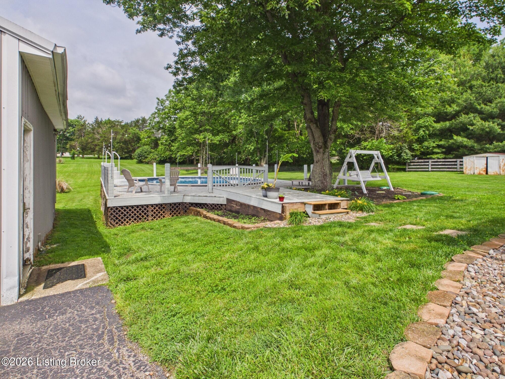 2115 Fox Trail Dr Property Photo 43