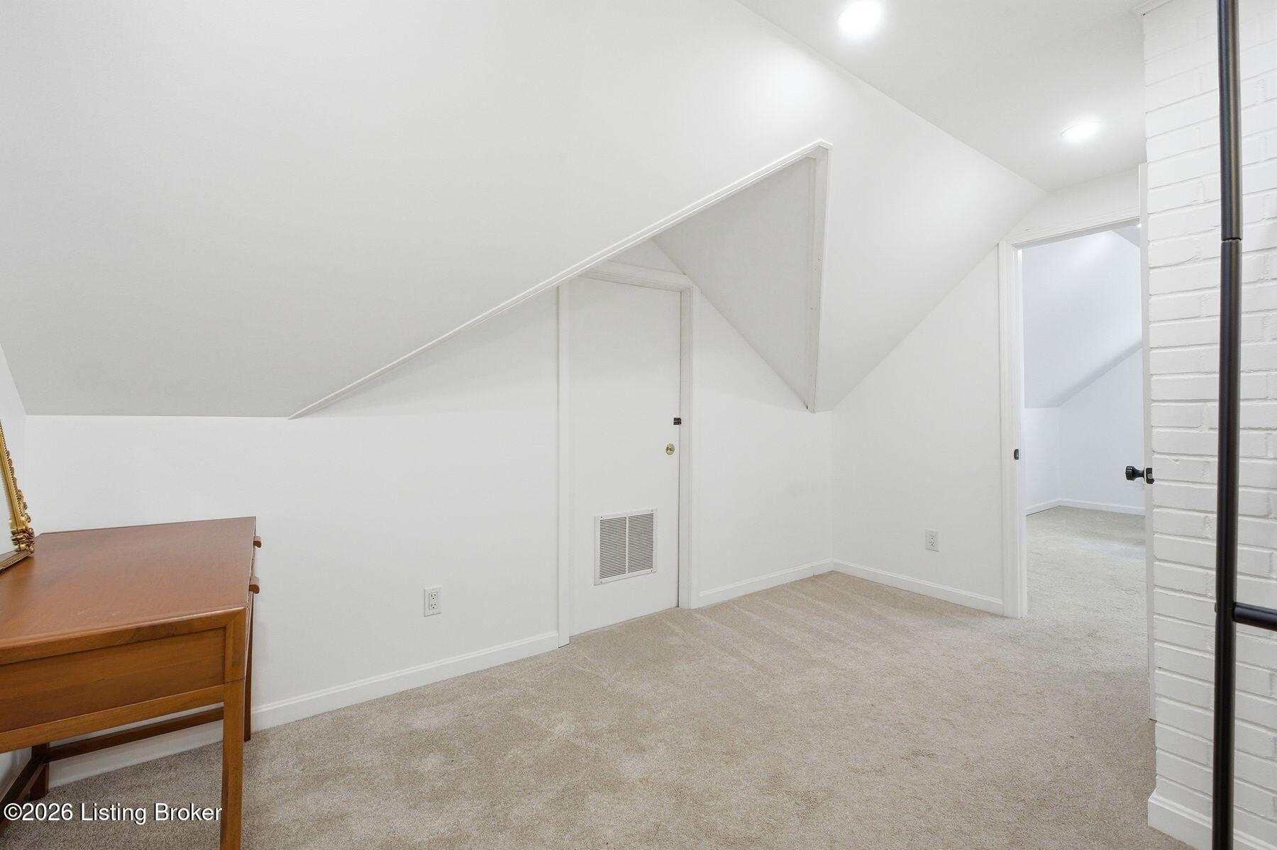 2808 Arden Rd Property Photo 28