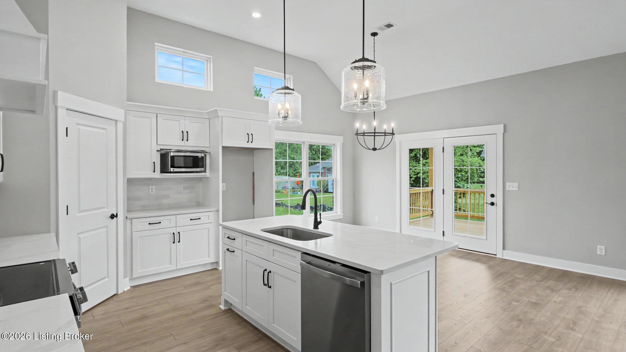 7902 Wagon Trail Ct Property Photo 15