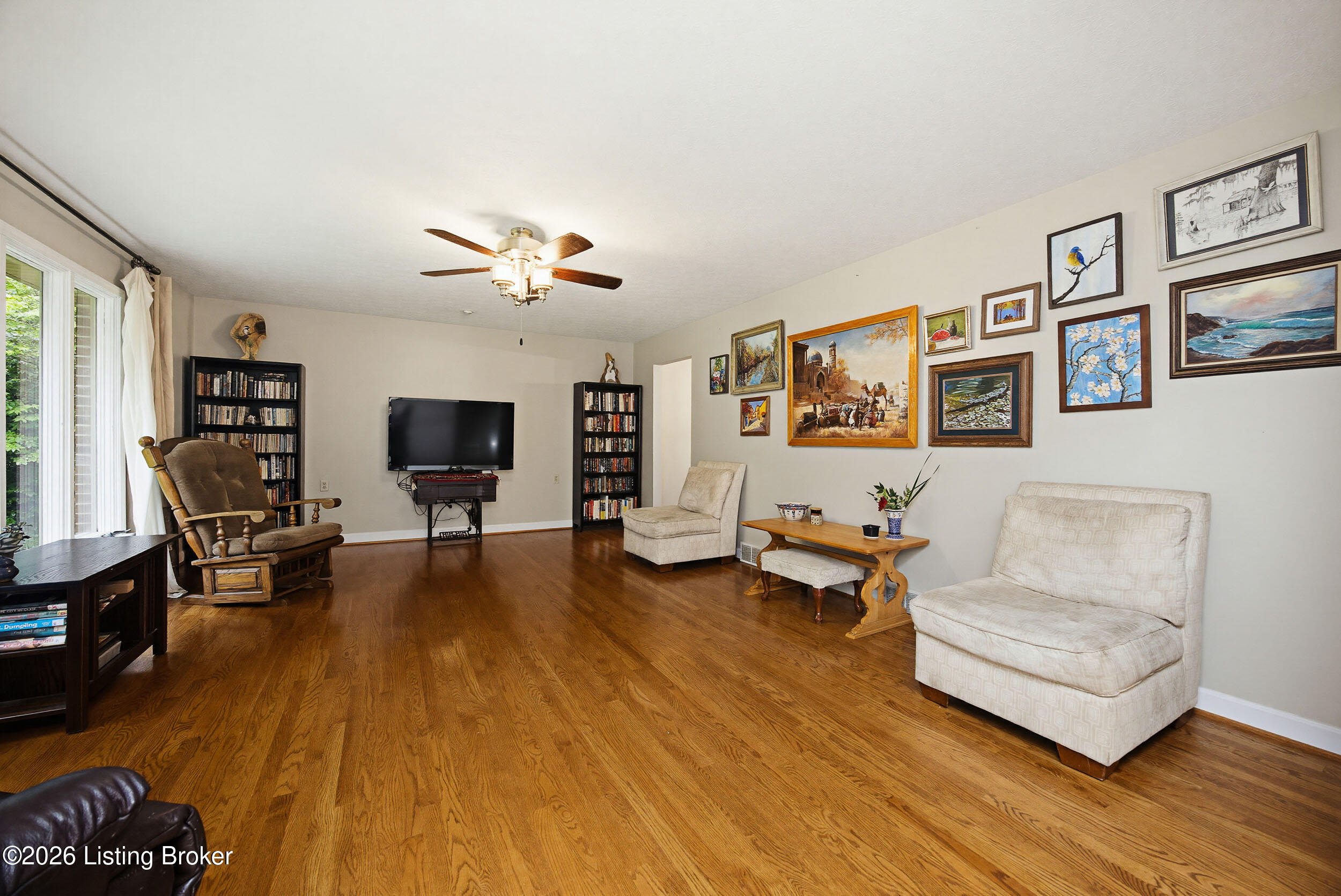 165 Mayapple Ln Property Photo 3