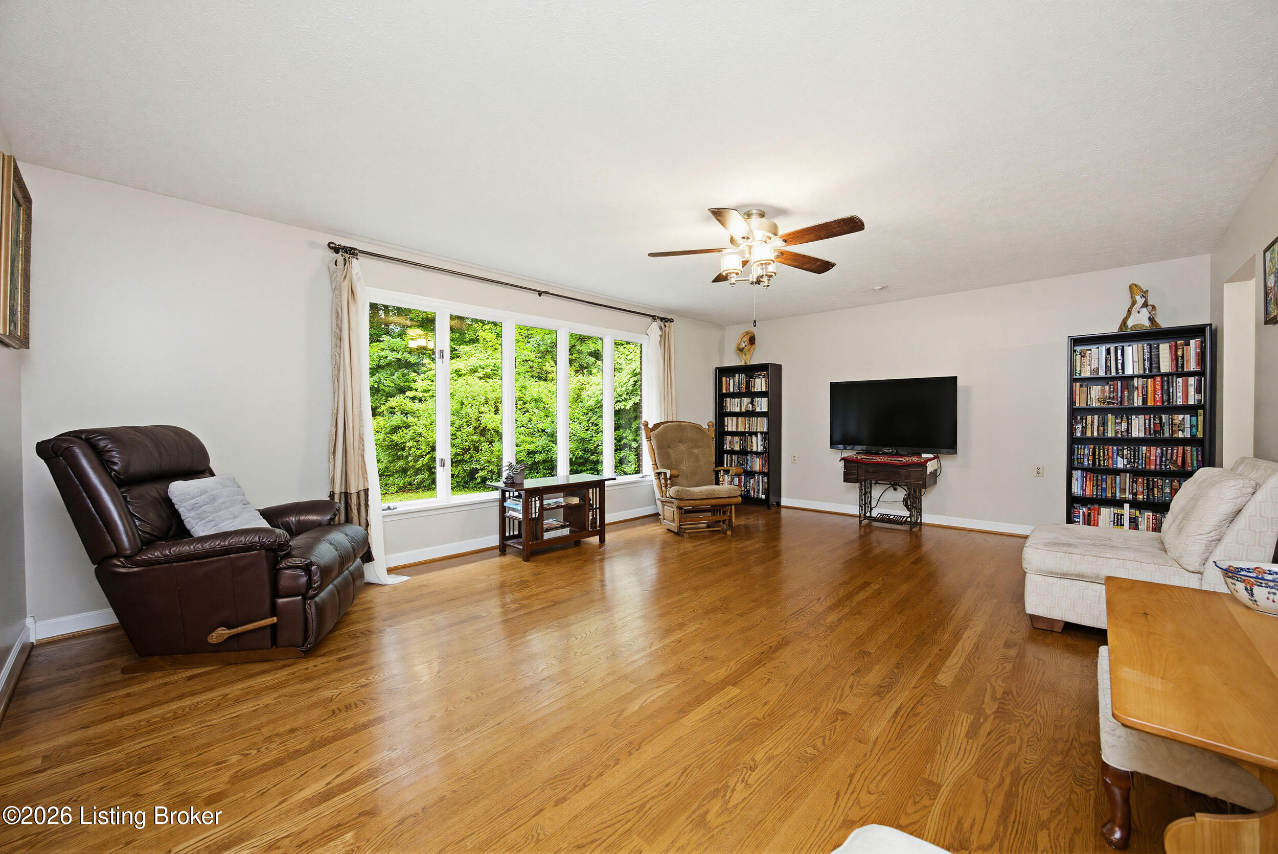165 Mayapple Ln Property Photo 4