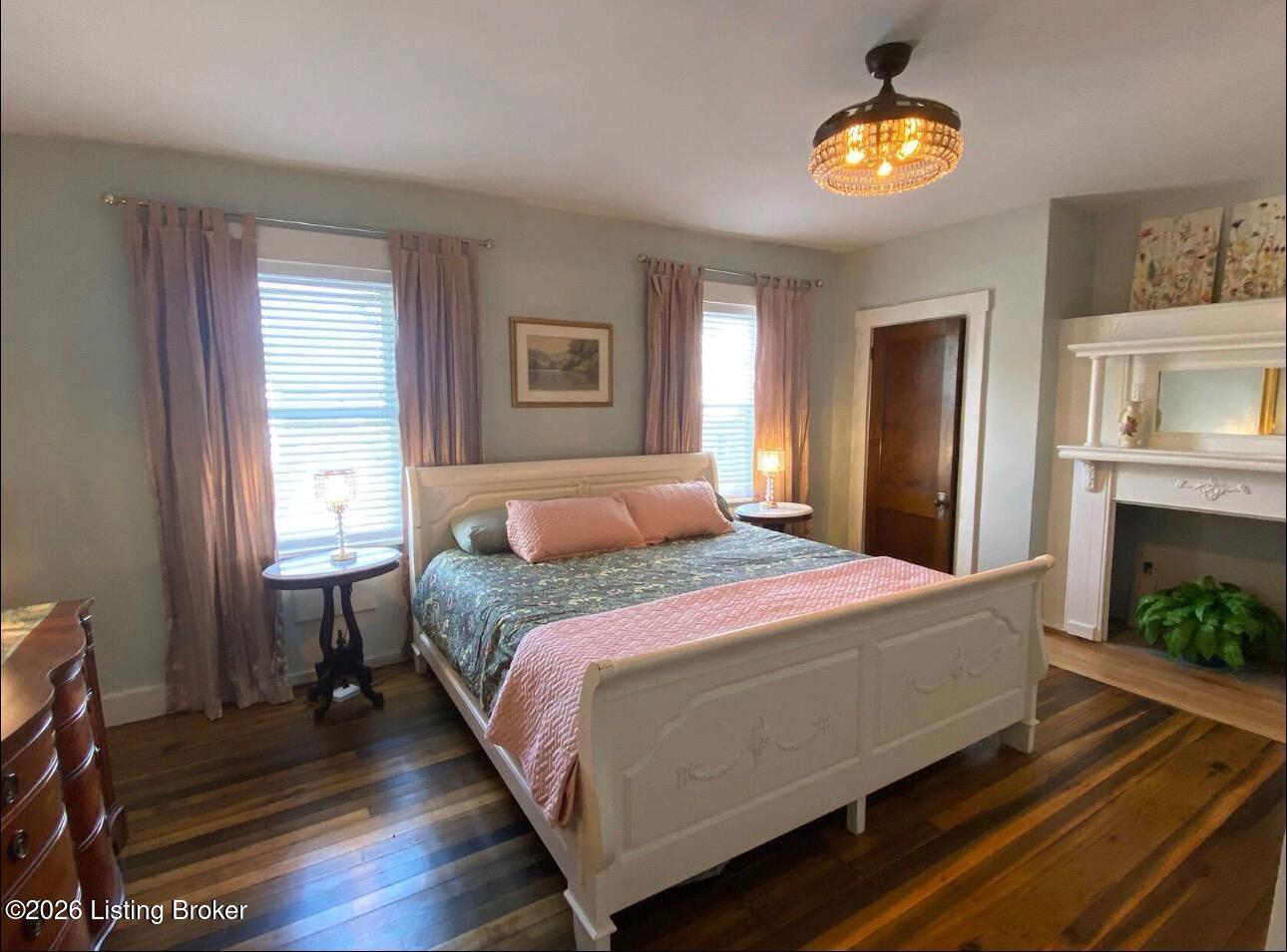 221 E Woodford St Property Photo 19