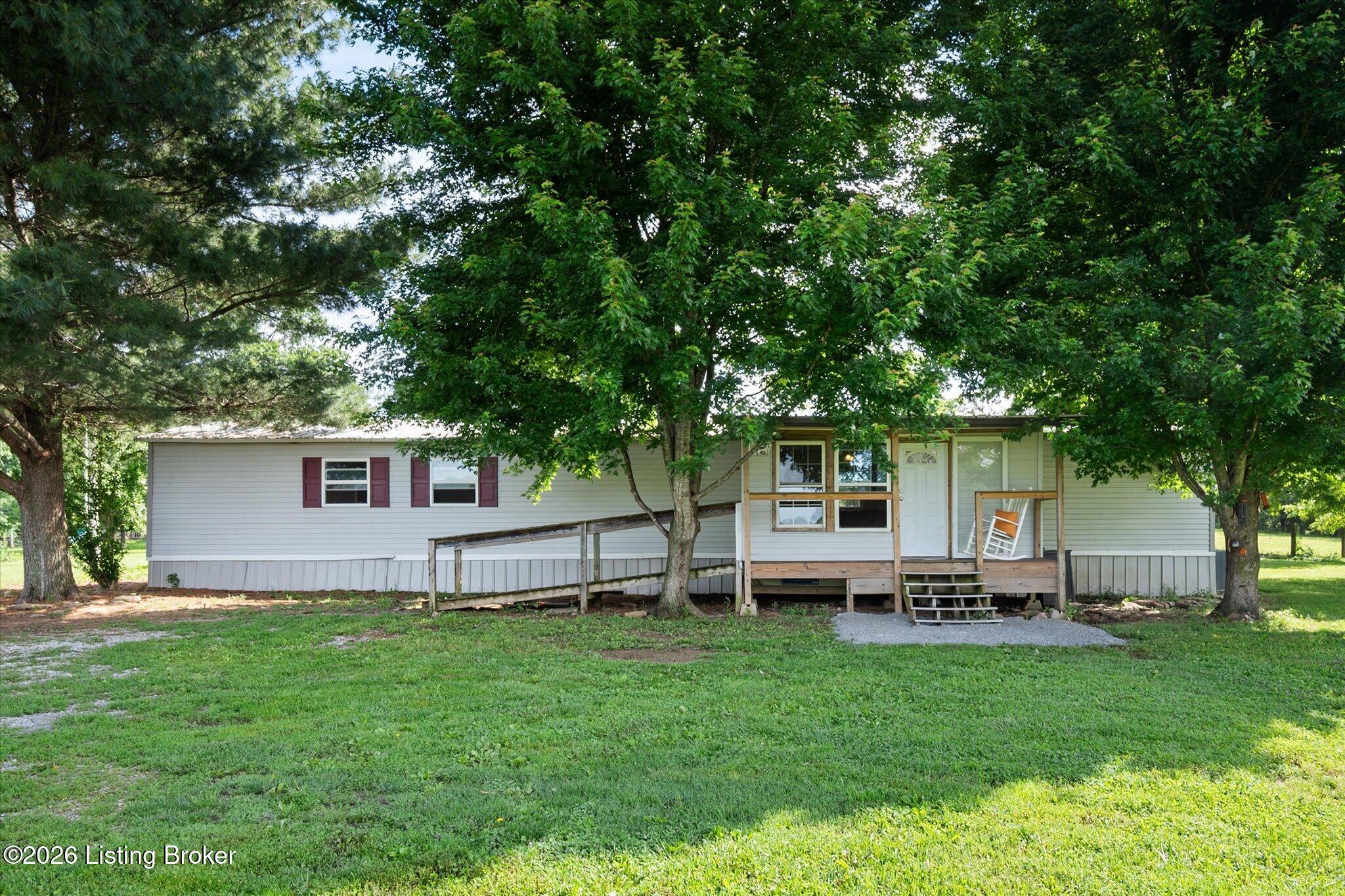 1167 New Cut Rd Property Photo 2