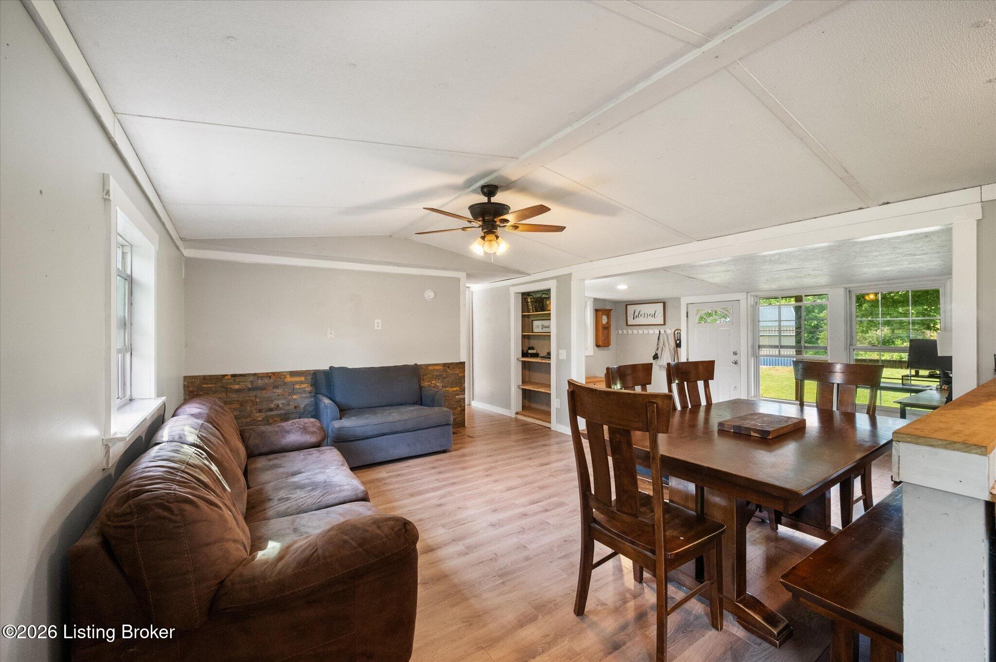 1167 New Cut Rd Property Photo 16