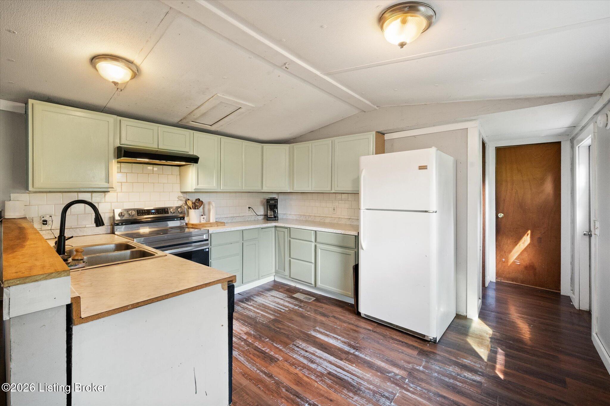 1167 New Cut Rd Property Photo 17