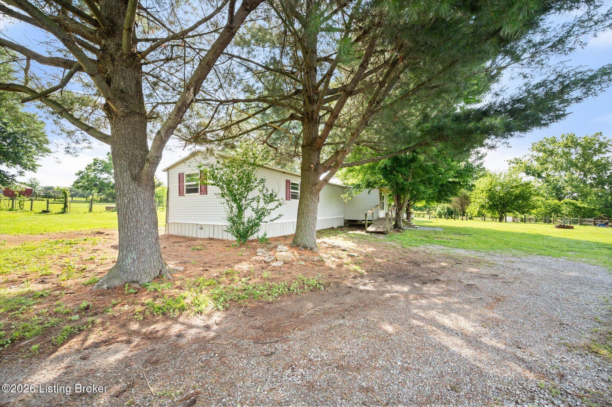 1167 New Cut Rd Property Photo 31