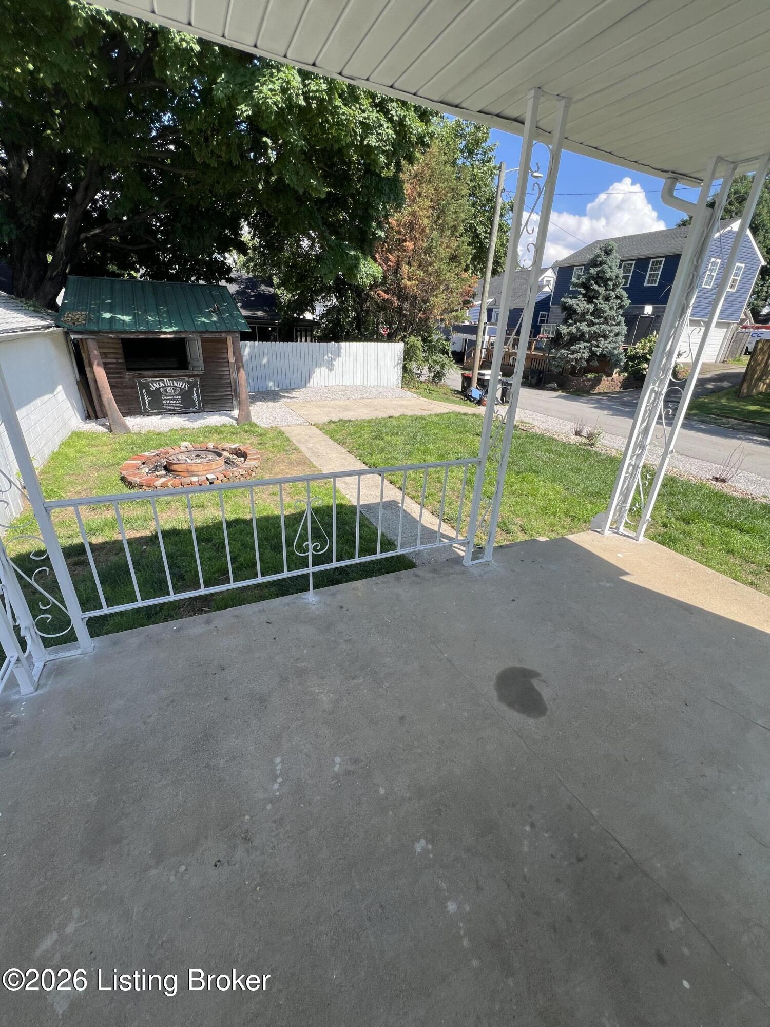 2015 Fort St Property Photo 16