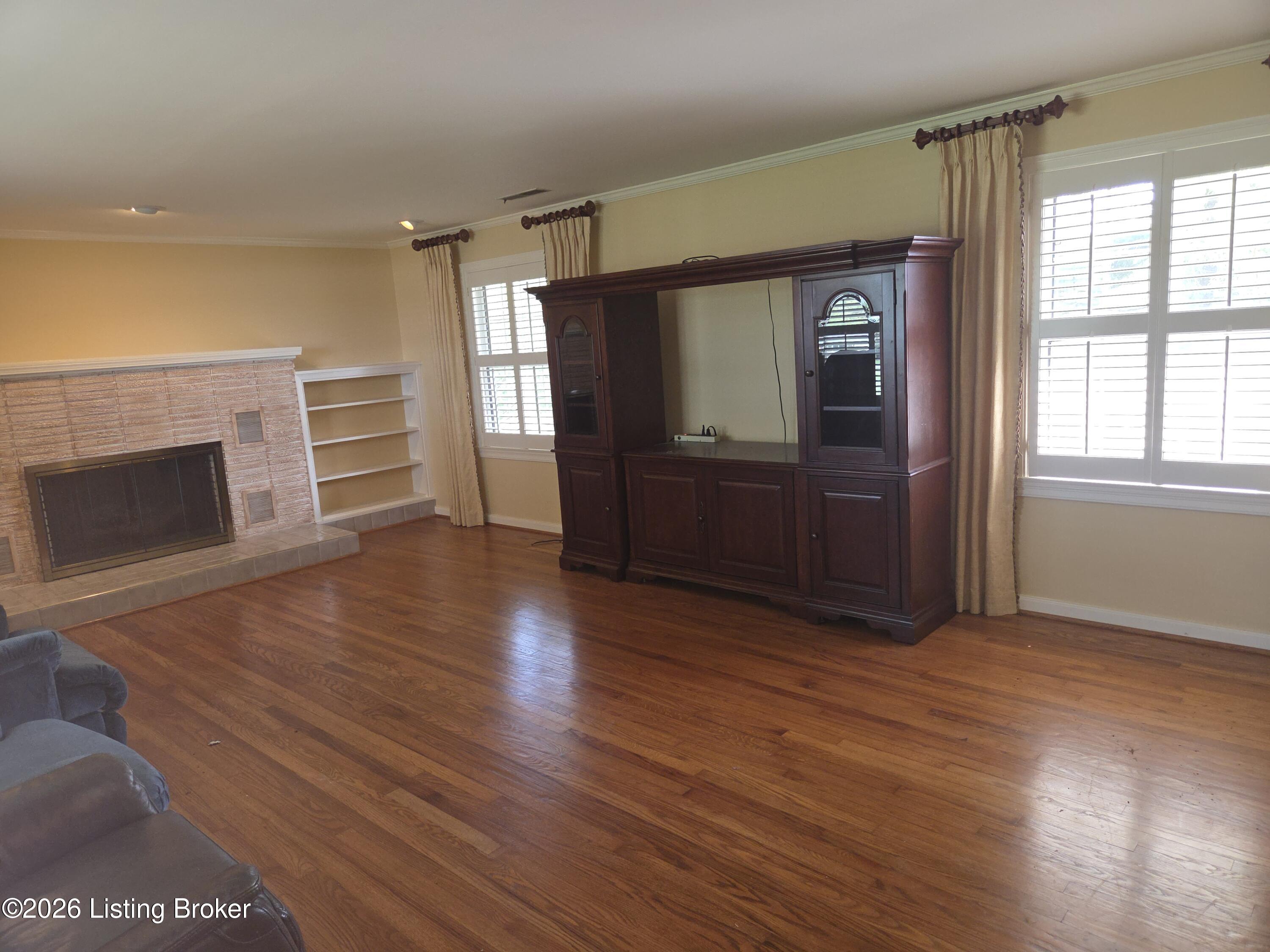 281 Meadowlark Ln Property Photo 5