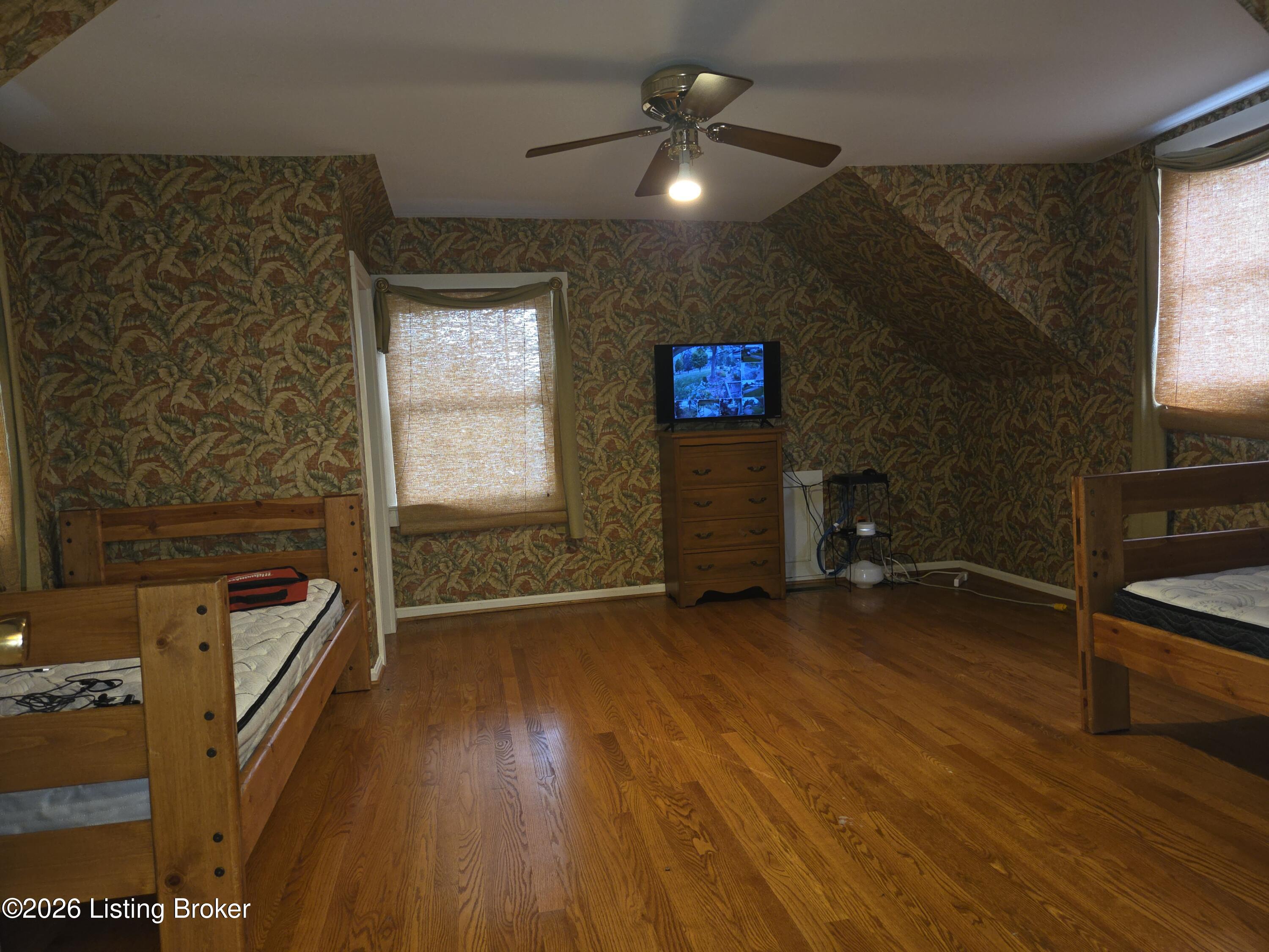 281 Meadowlark Ln Property Photo 12