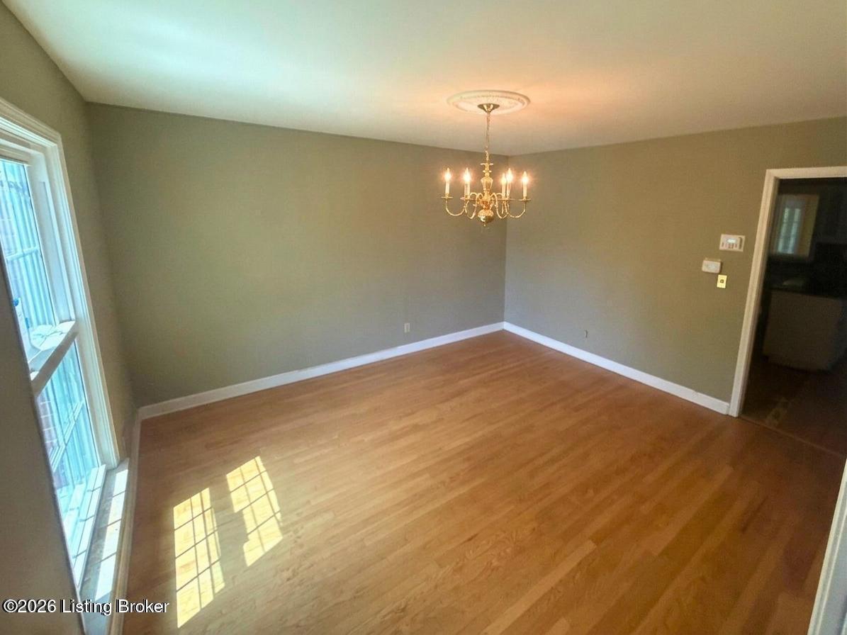 8407 Brownsboro Rd Property Photo 3