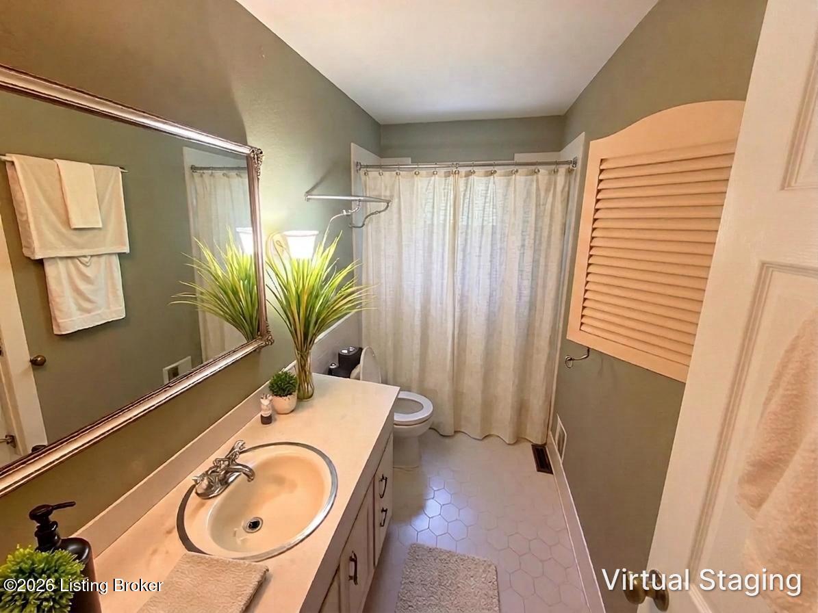 8407 Brownsboro Rd Property Photo 22