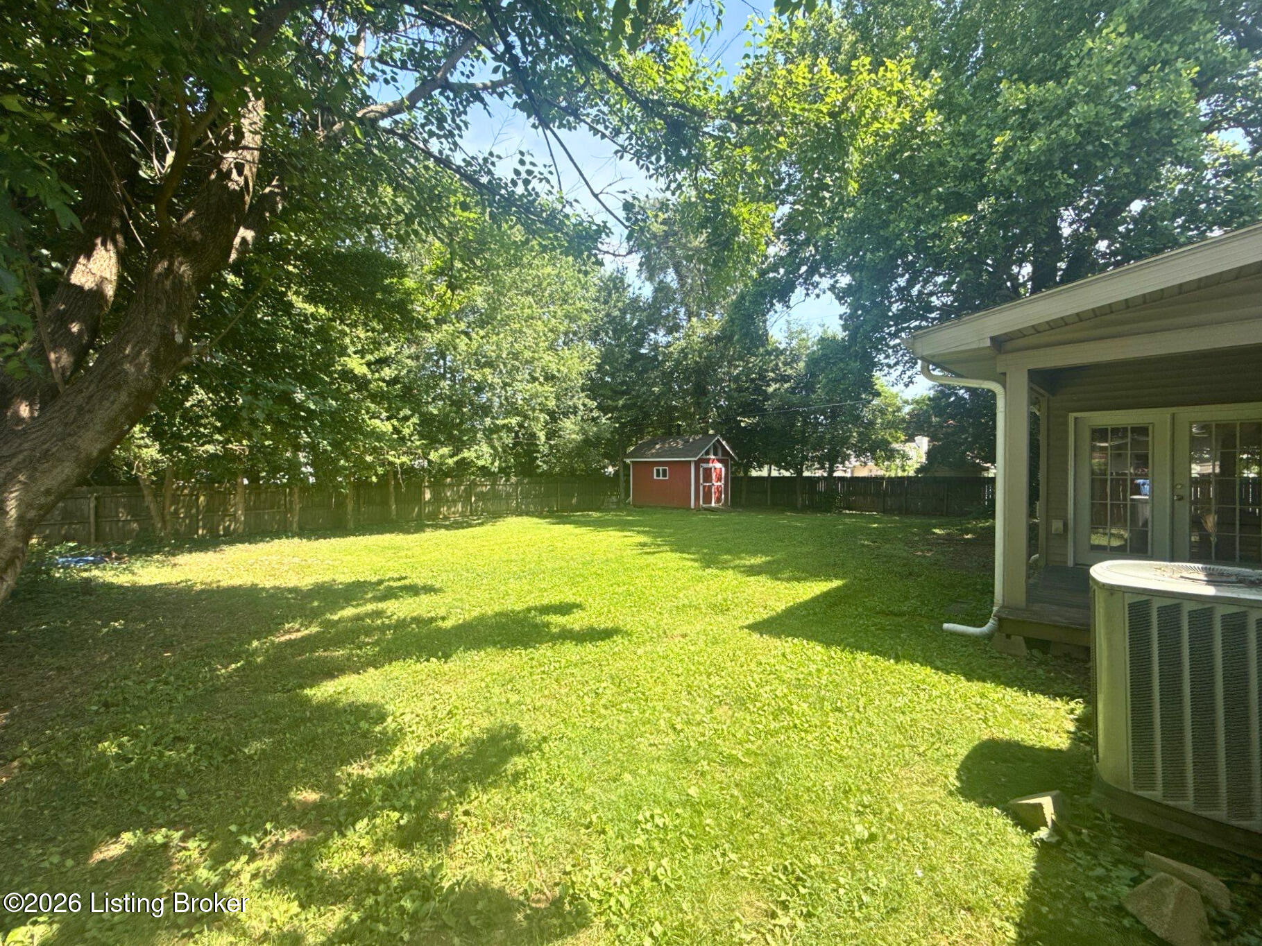 8407 Brownsboro Rd Property Photo 25