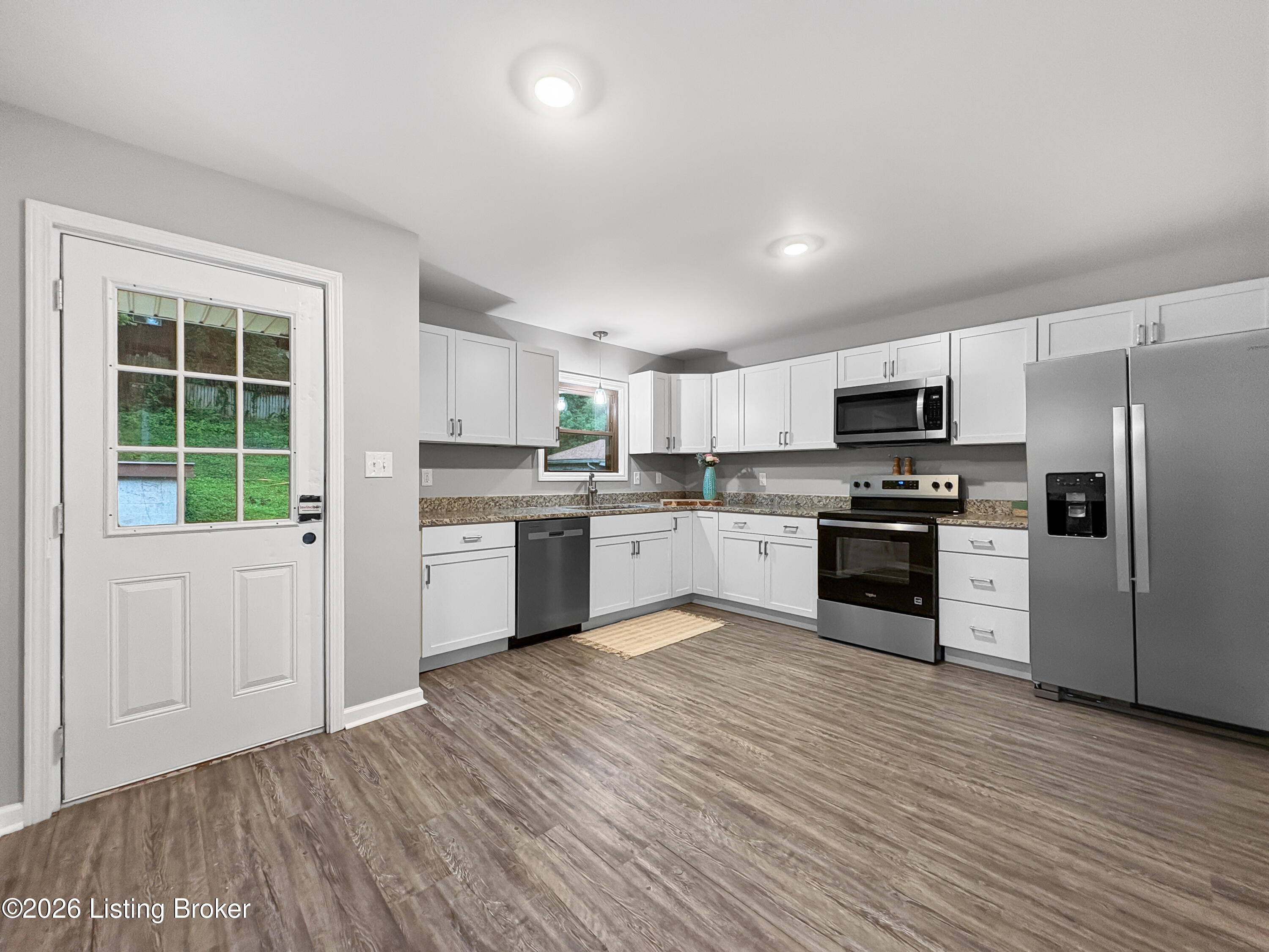 2504 Brownsboro Rd Property Photo 15