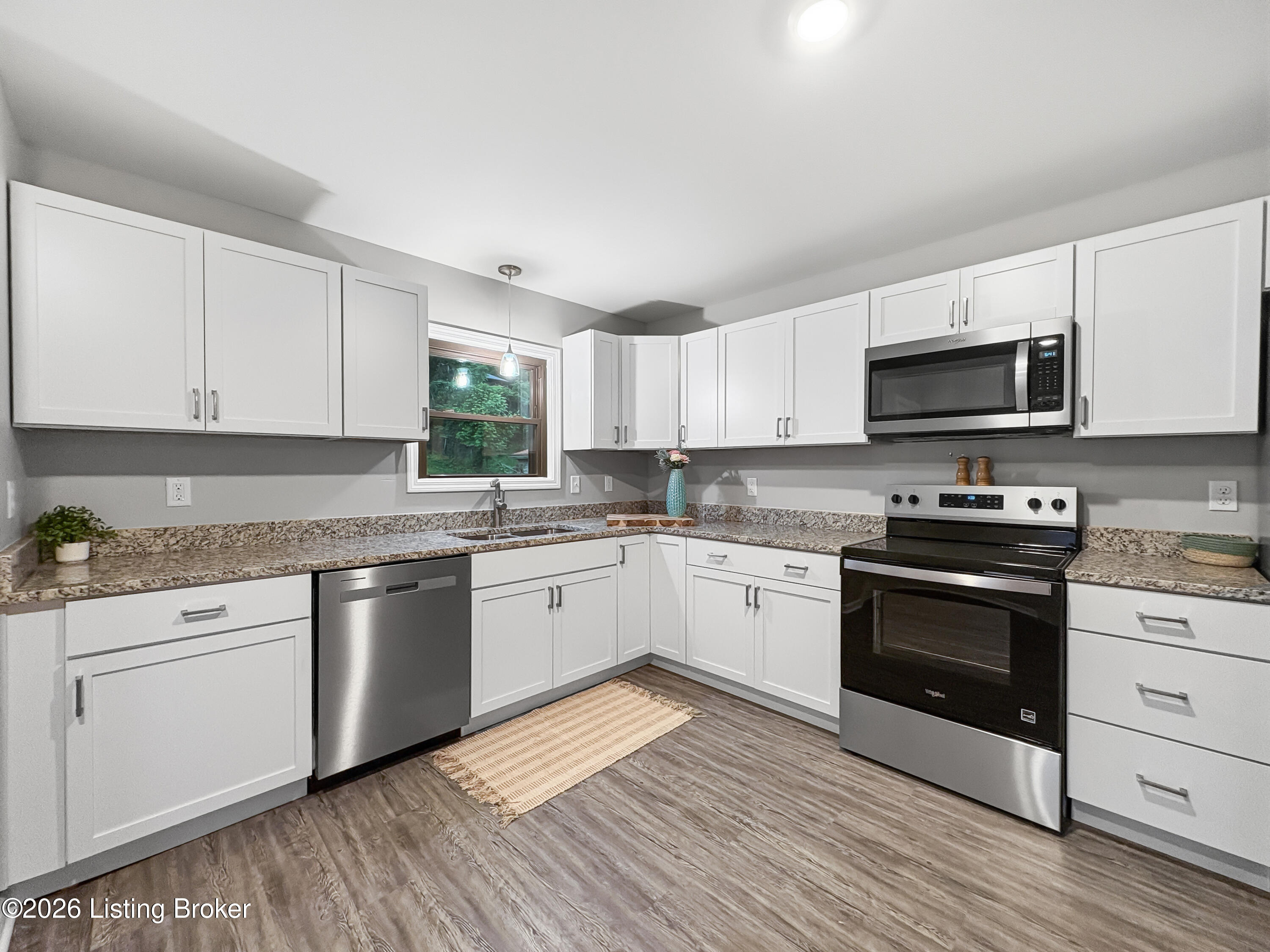 2504 Brownsboro Rd Property Photo 16
