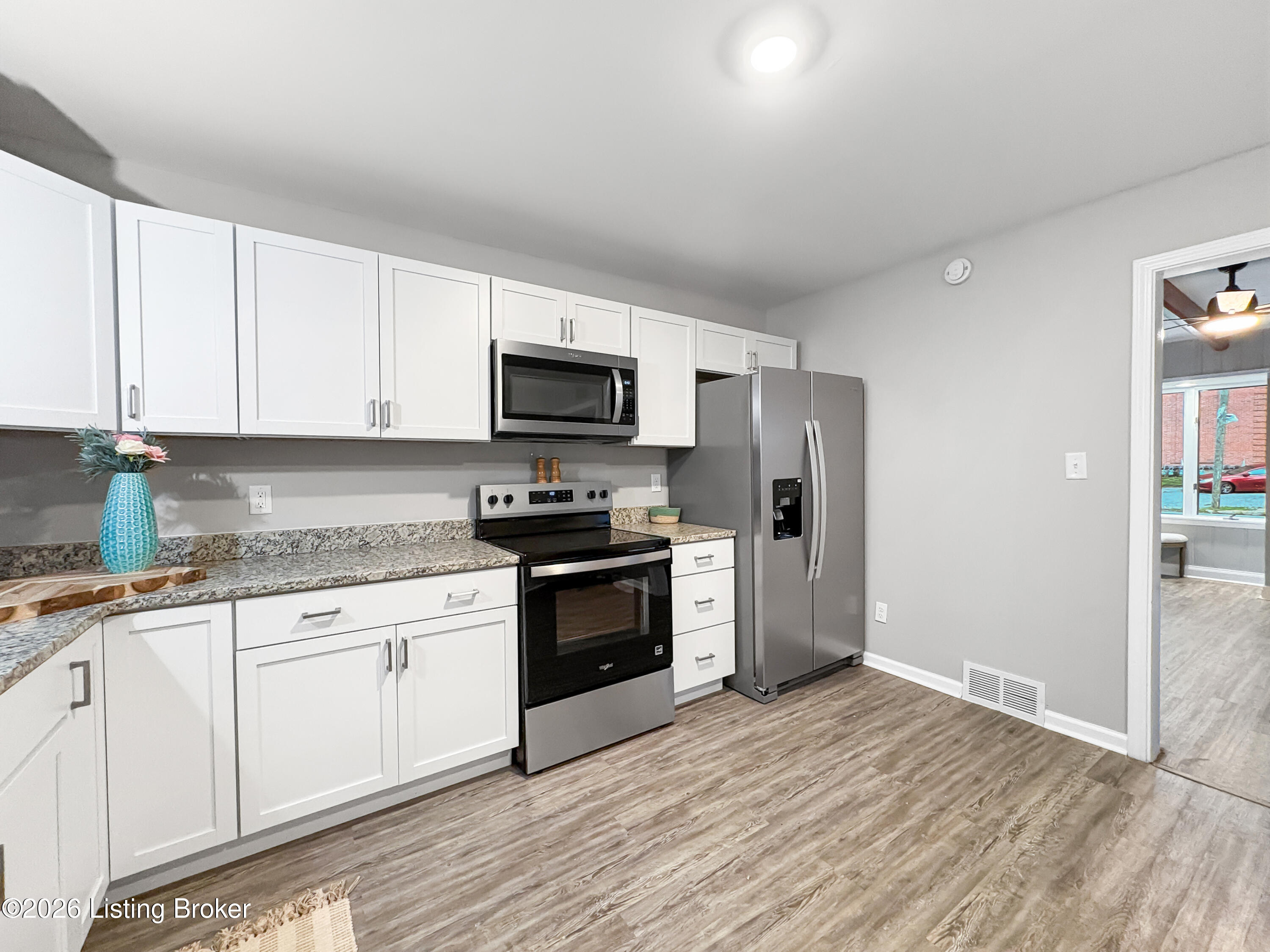 2504 Brownsboro Rd Property Photo 17