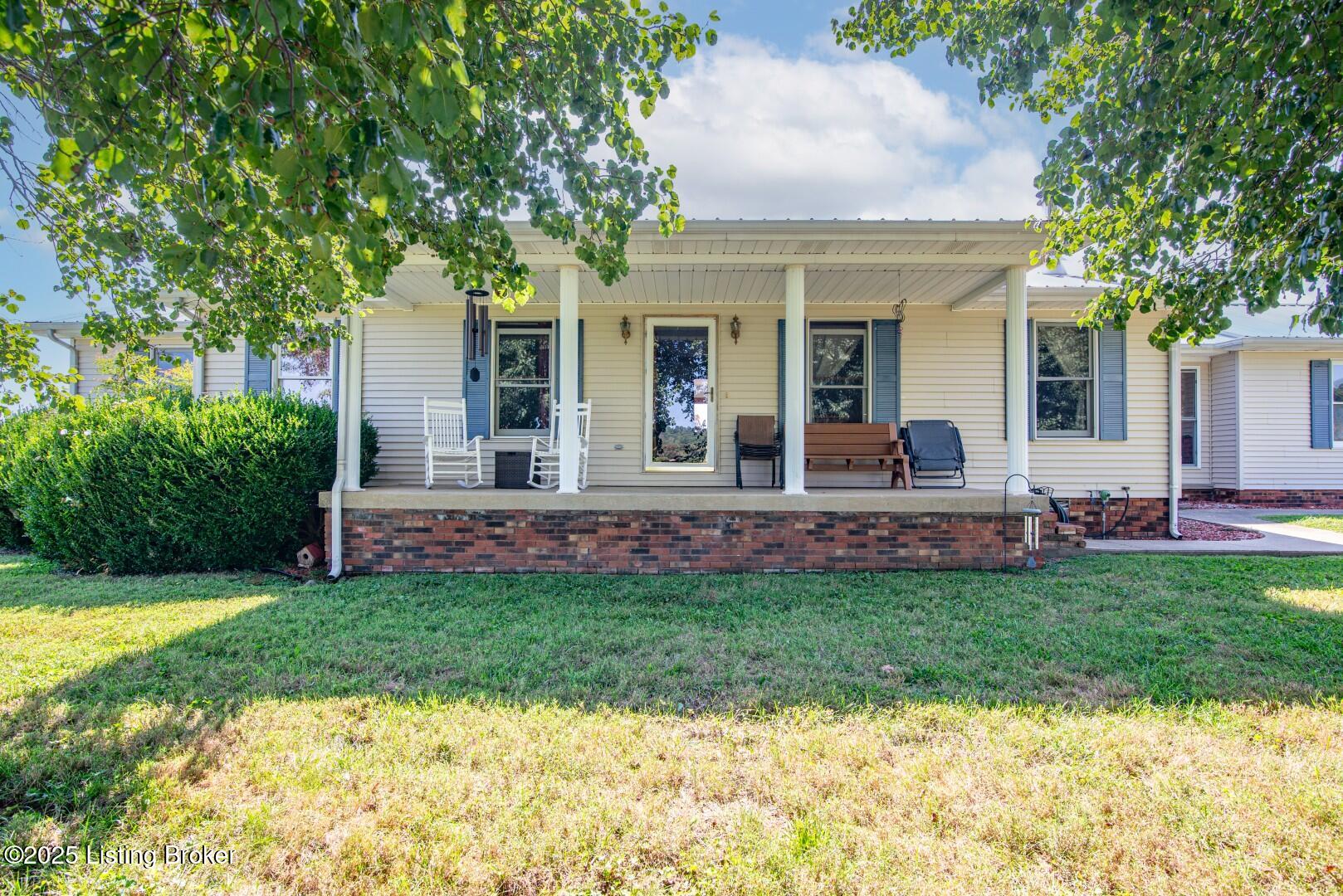 253 Boiling Springs Rd Property Photo 1
