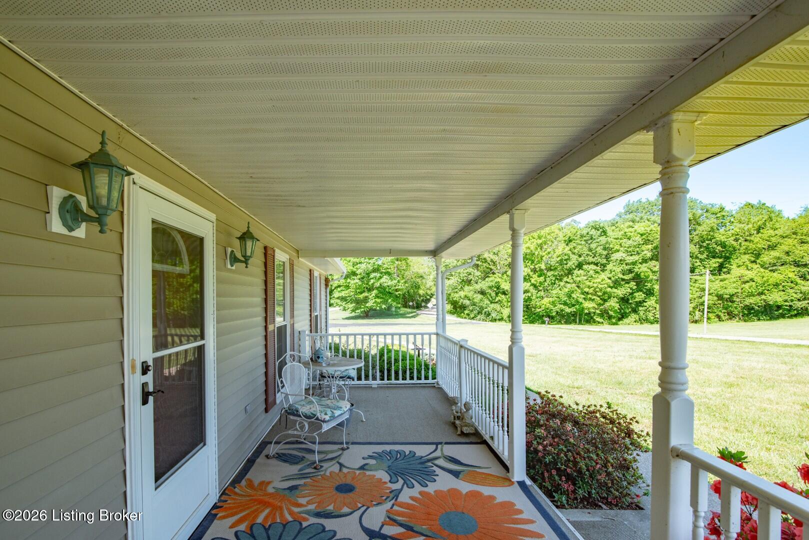 941 Flint Hill Rd Property Photo 2